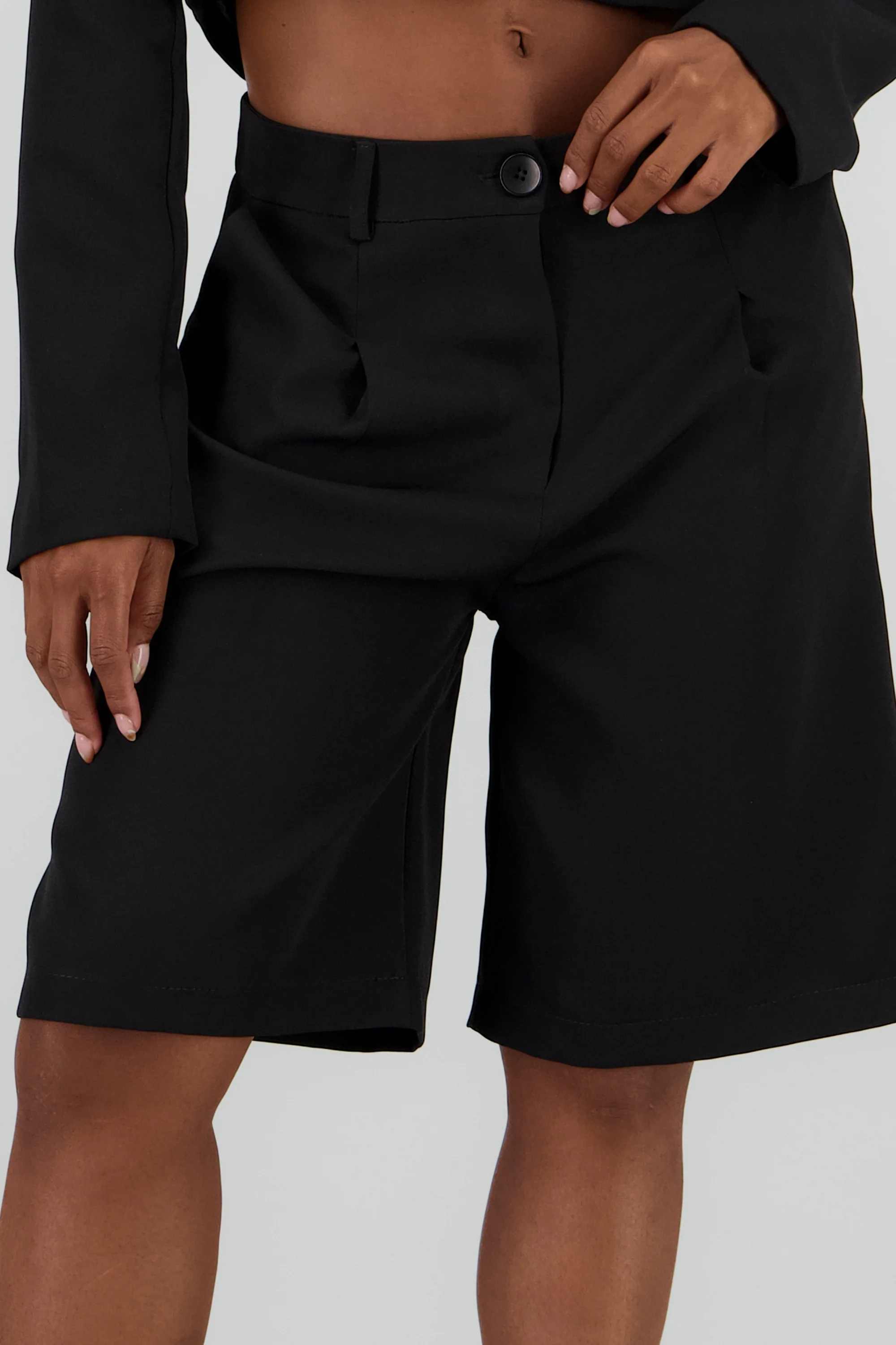 Bermudas detalle bolsas - Image 5