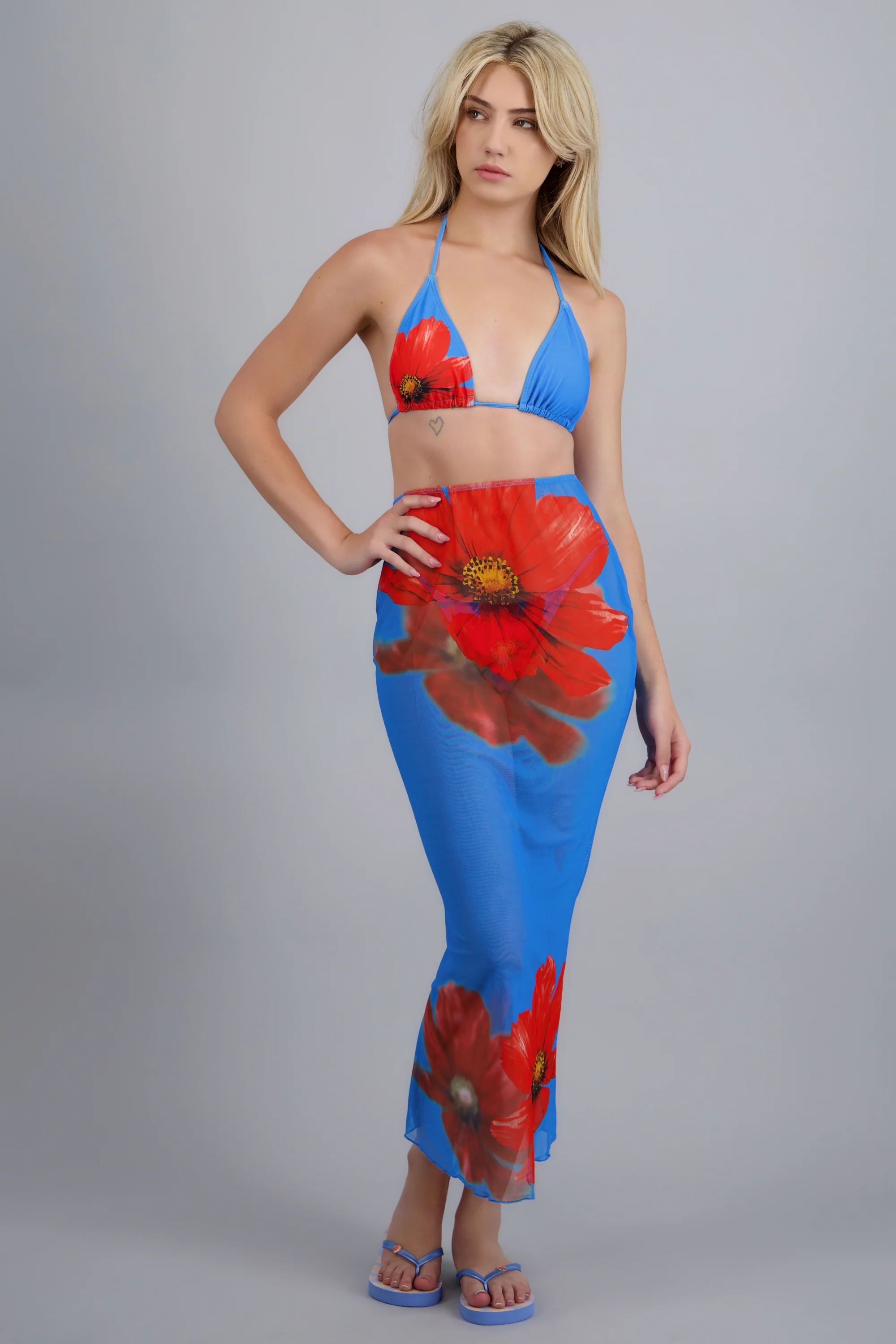 Bikini 3pz estampado flores falda maxi - Image 2