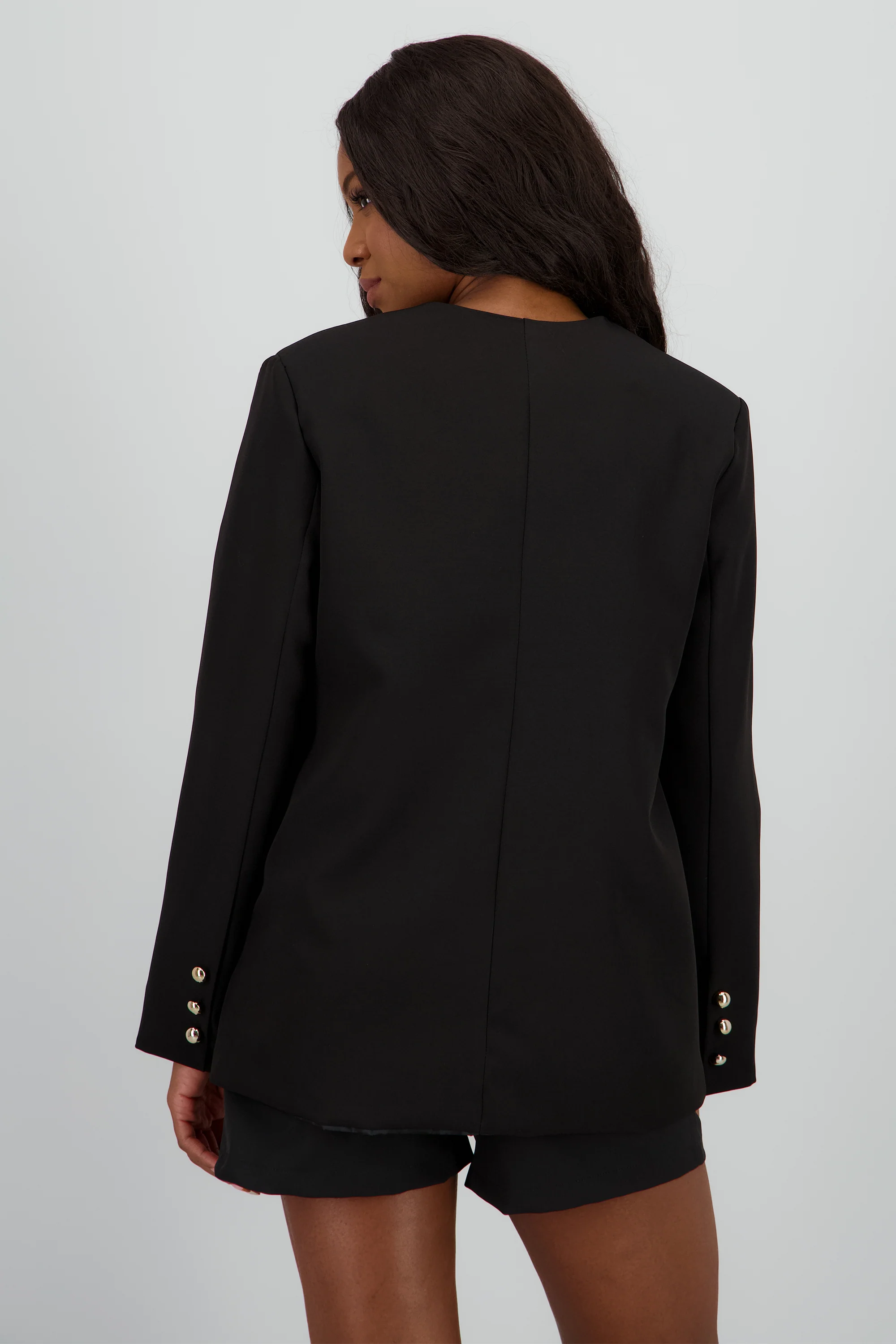 Blazer cuello redondo boton dorado - Image 4