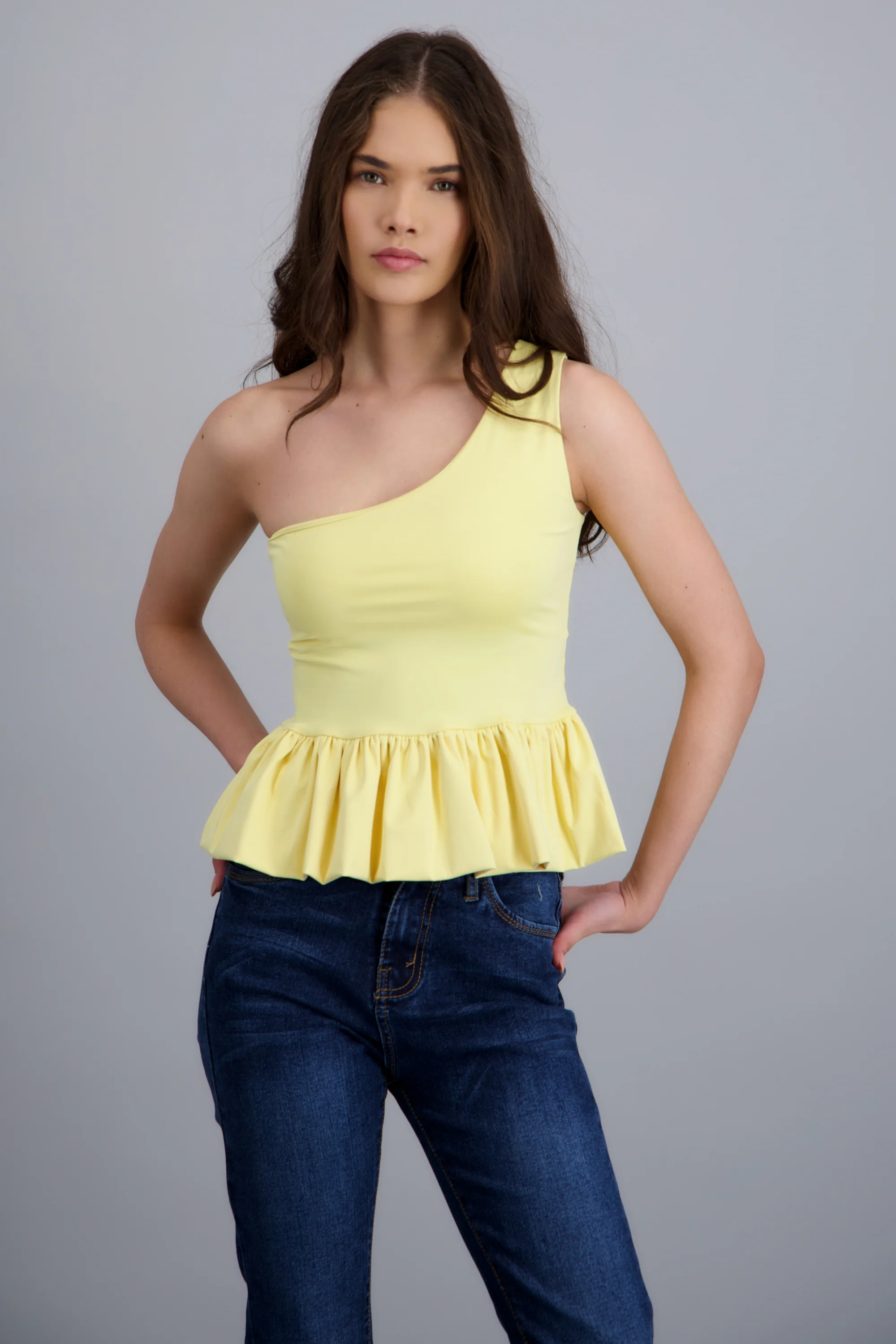 Blusa asimetrica con peplum - Image 2