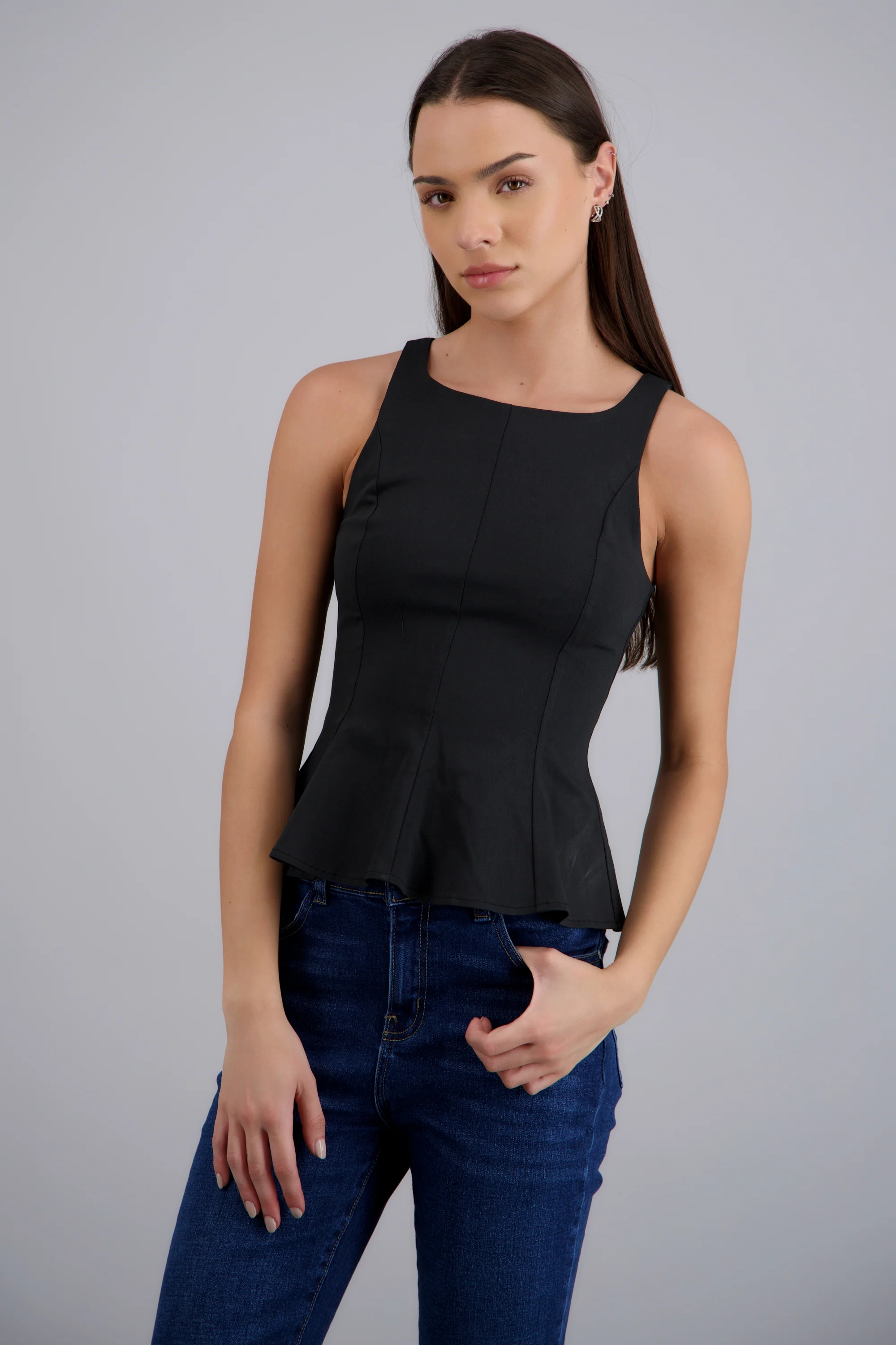 Blusa sin mangas peplum
