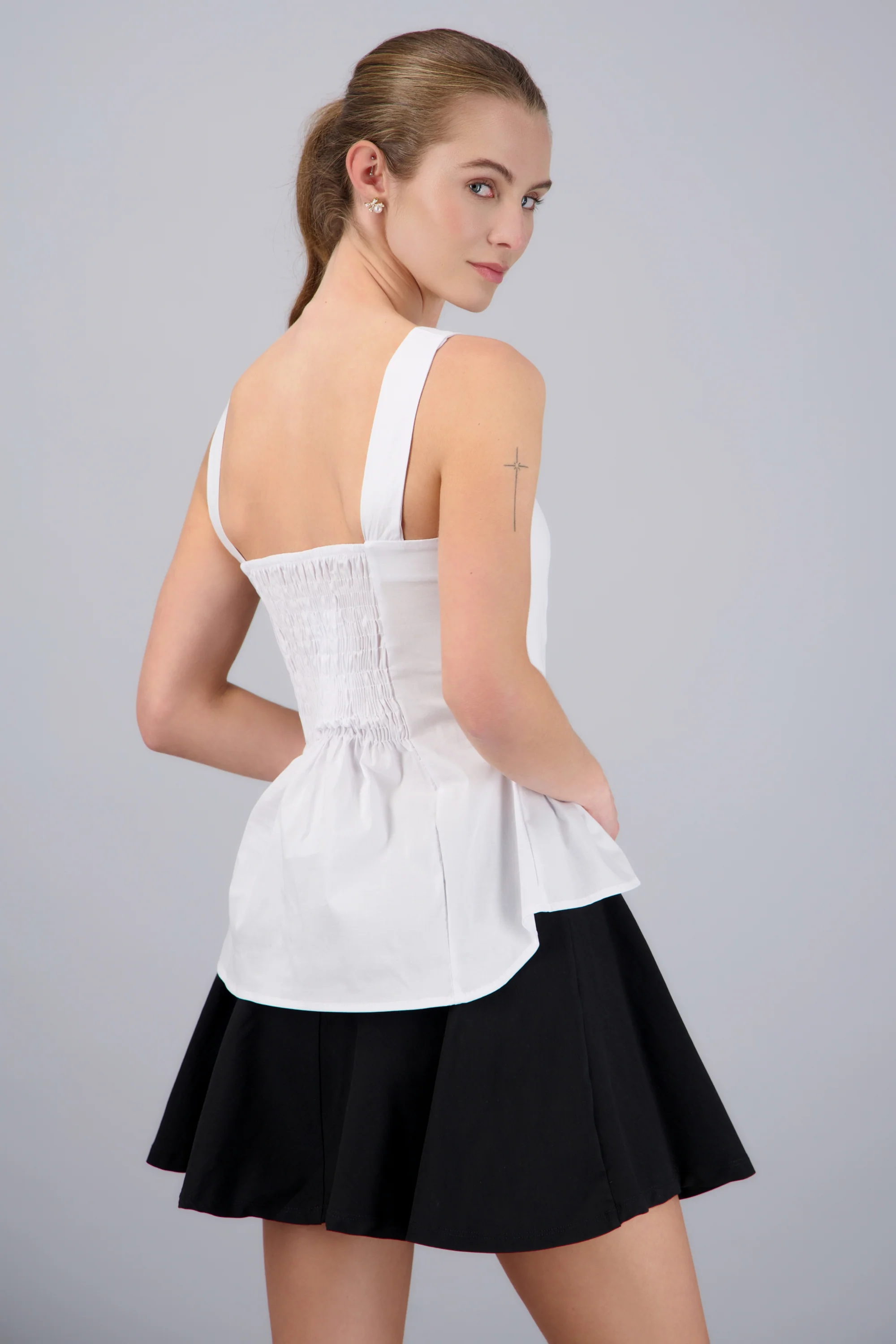 Blusa tirantes detalle peplum - Image 9