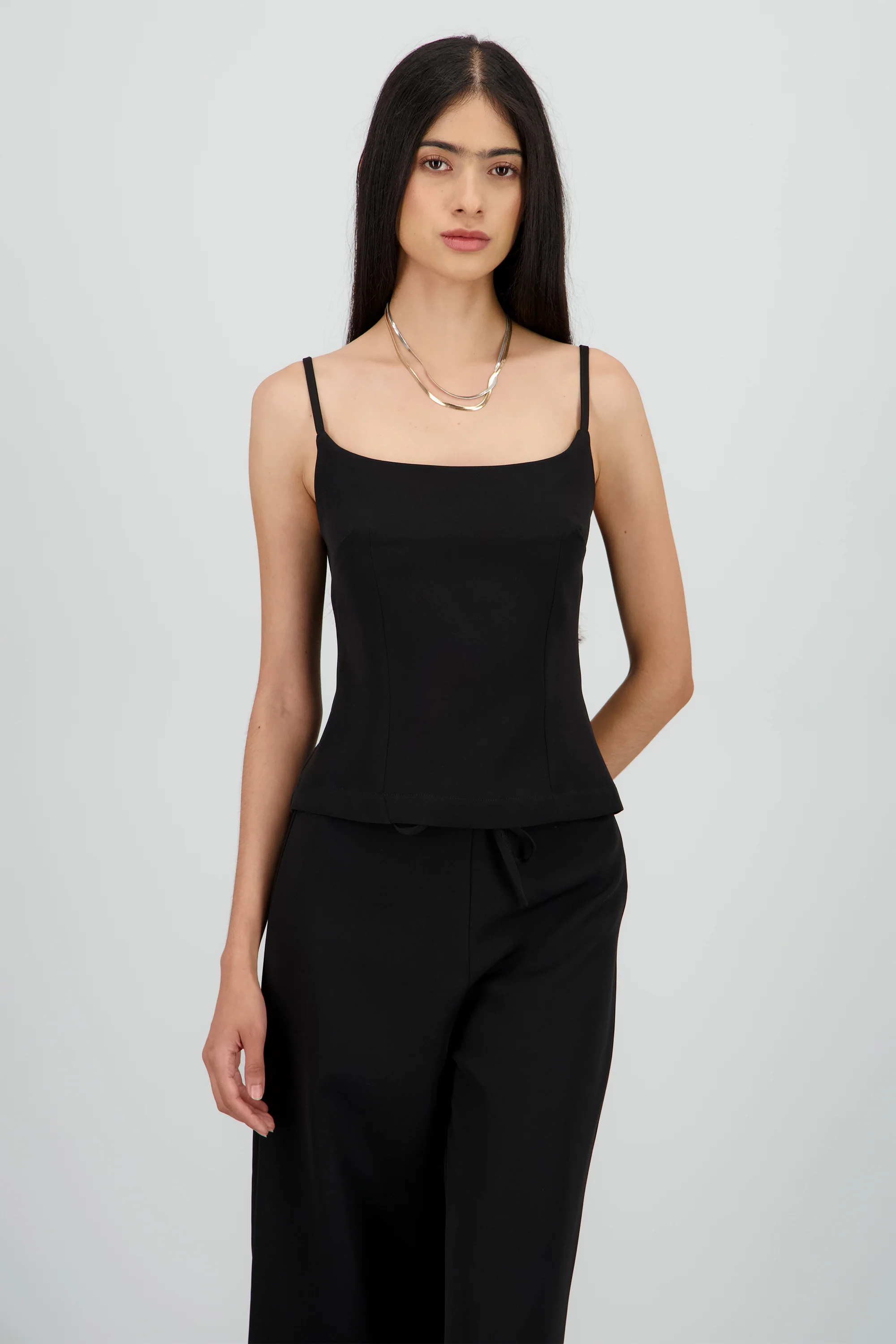 Blusa tirantes detalle pinzas - Image 2