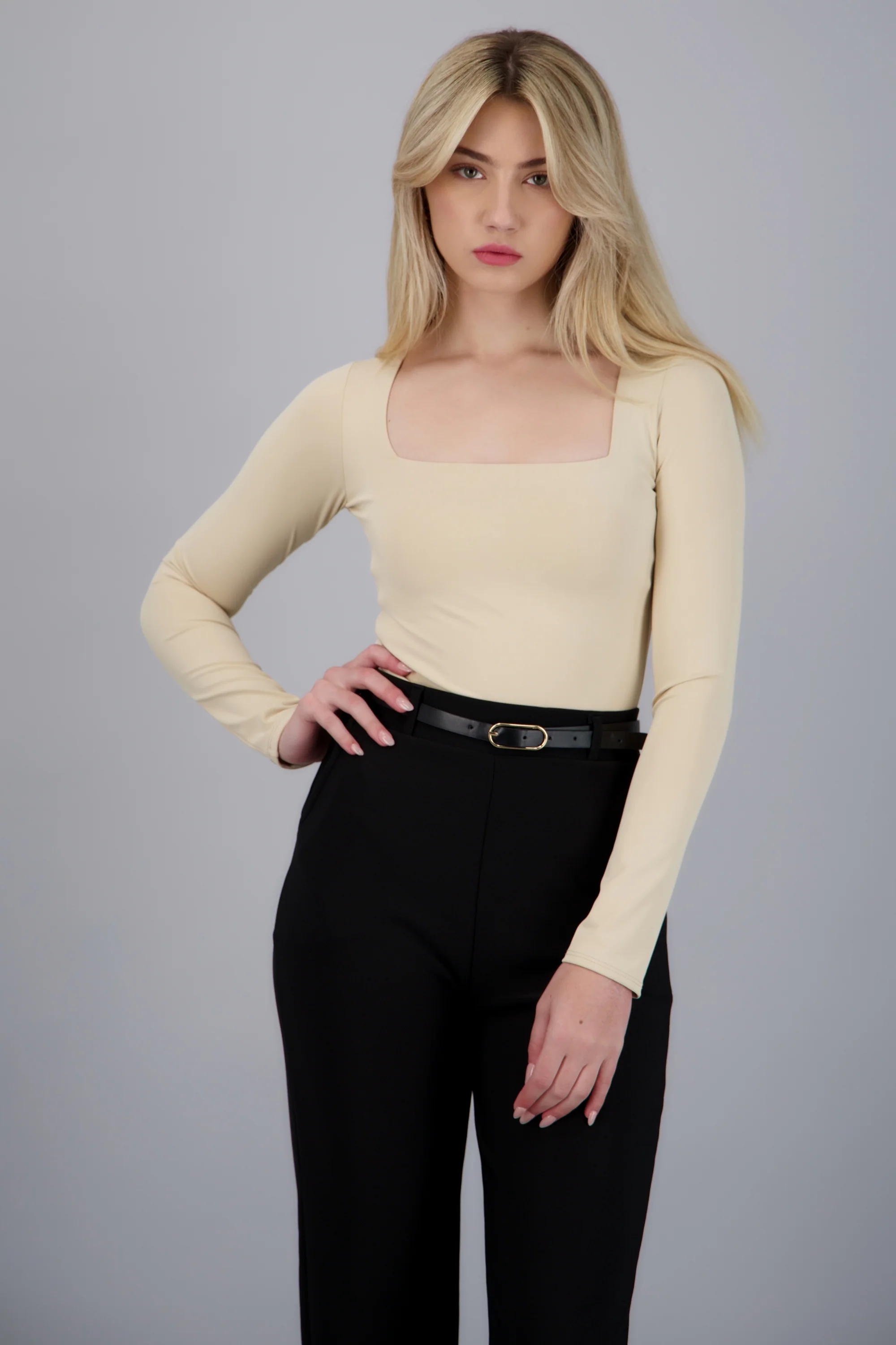 BODY ESCOTE CUADRADO M/L