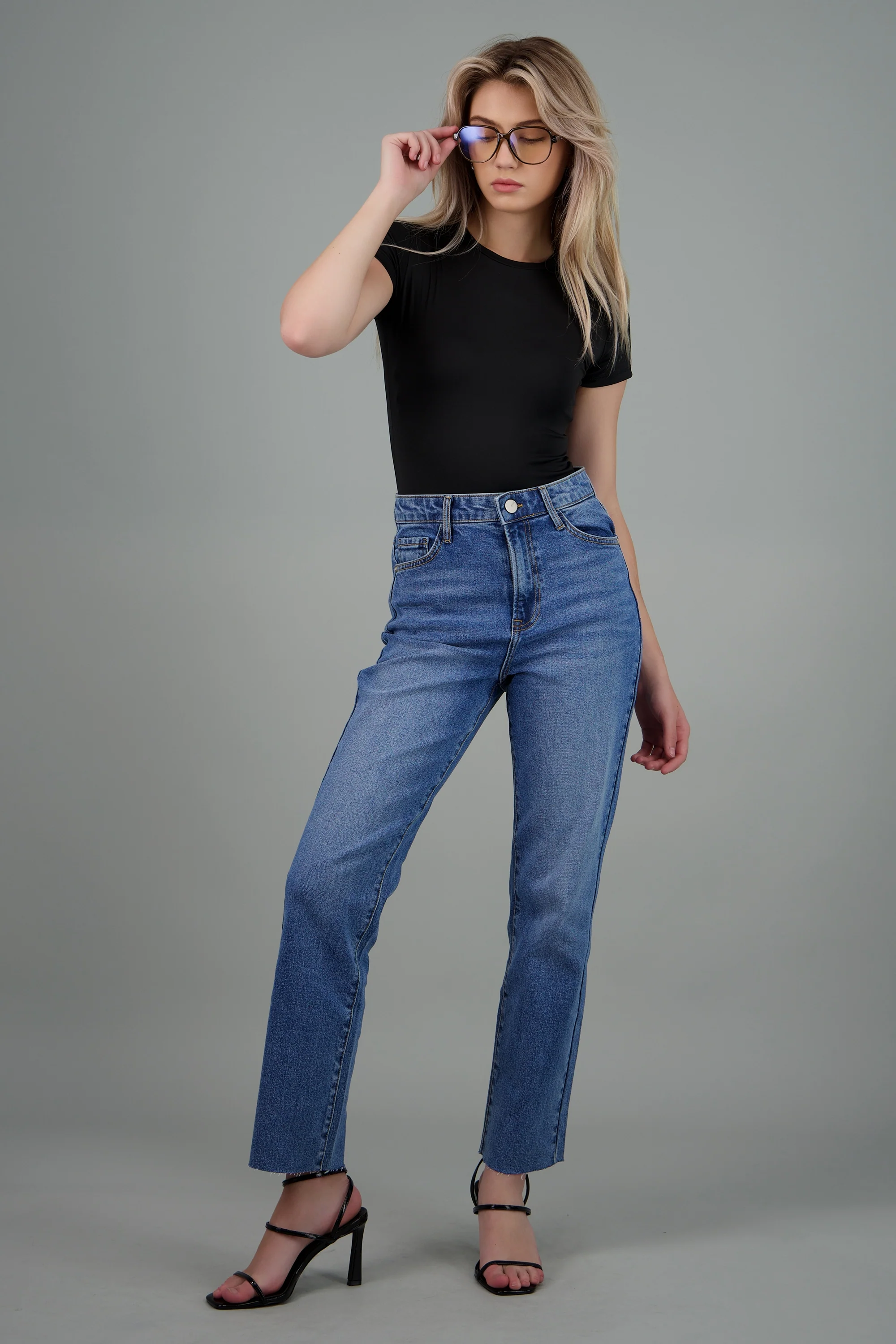 Bodysuit cuello redondo manga corta - Image 2