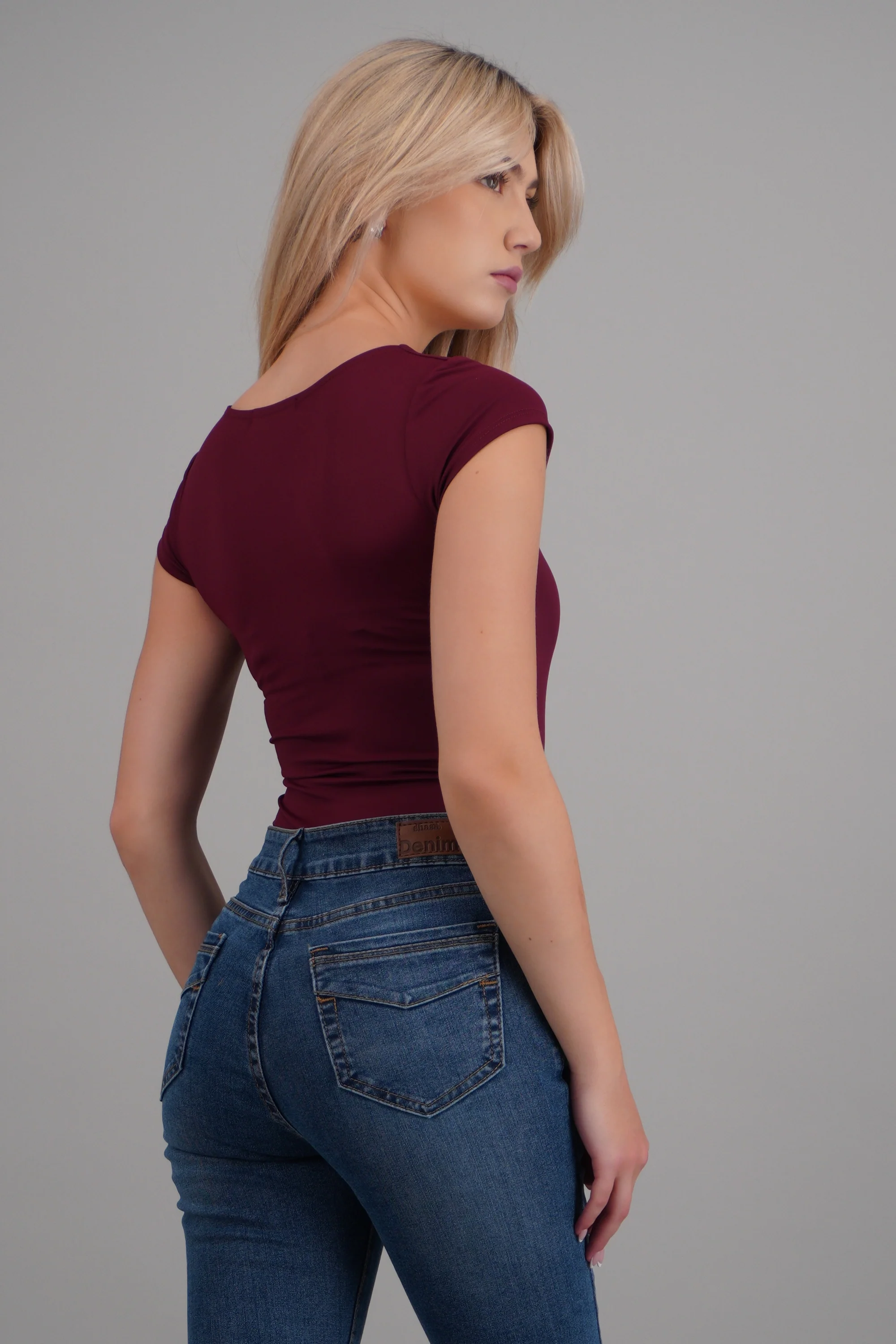 BODY ESCOTE CUADRADO - Image 3