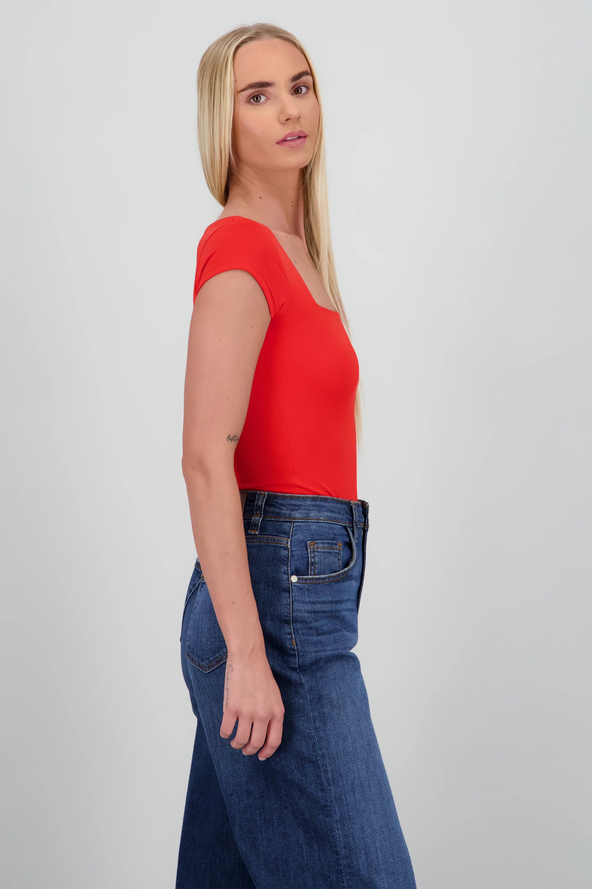 BODY ESCOTE CUADRADO - Image 3