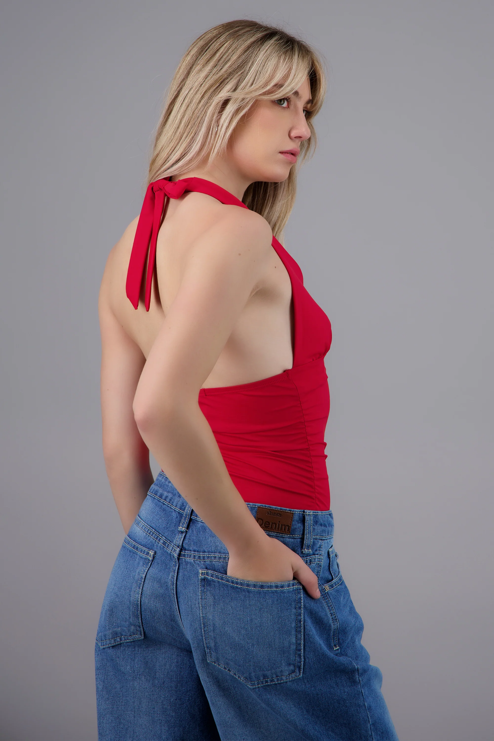 Bodysuit halter drepado en costados
