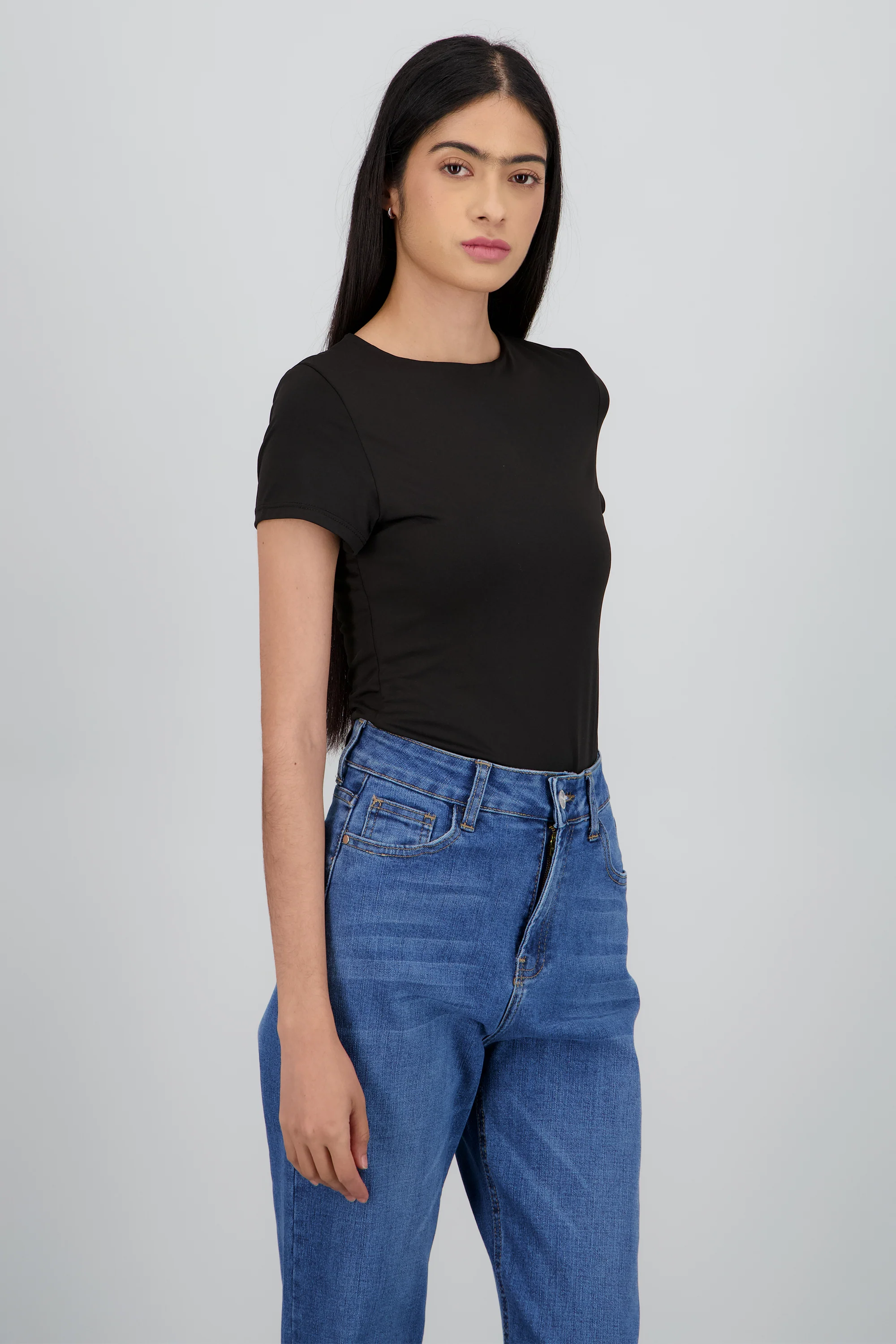 Bodysuit manga corta cuello redondo - Image 2