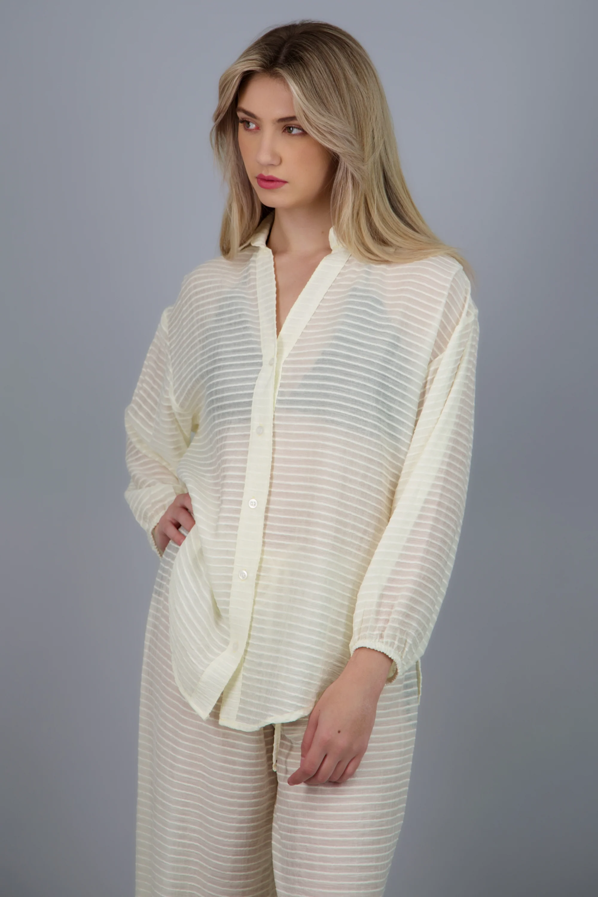 Camisa over ligera lineas - Image 2