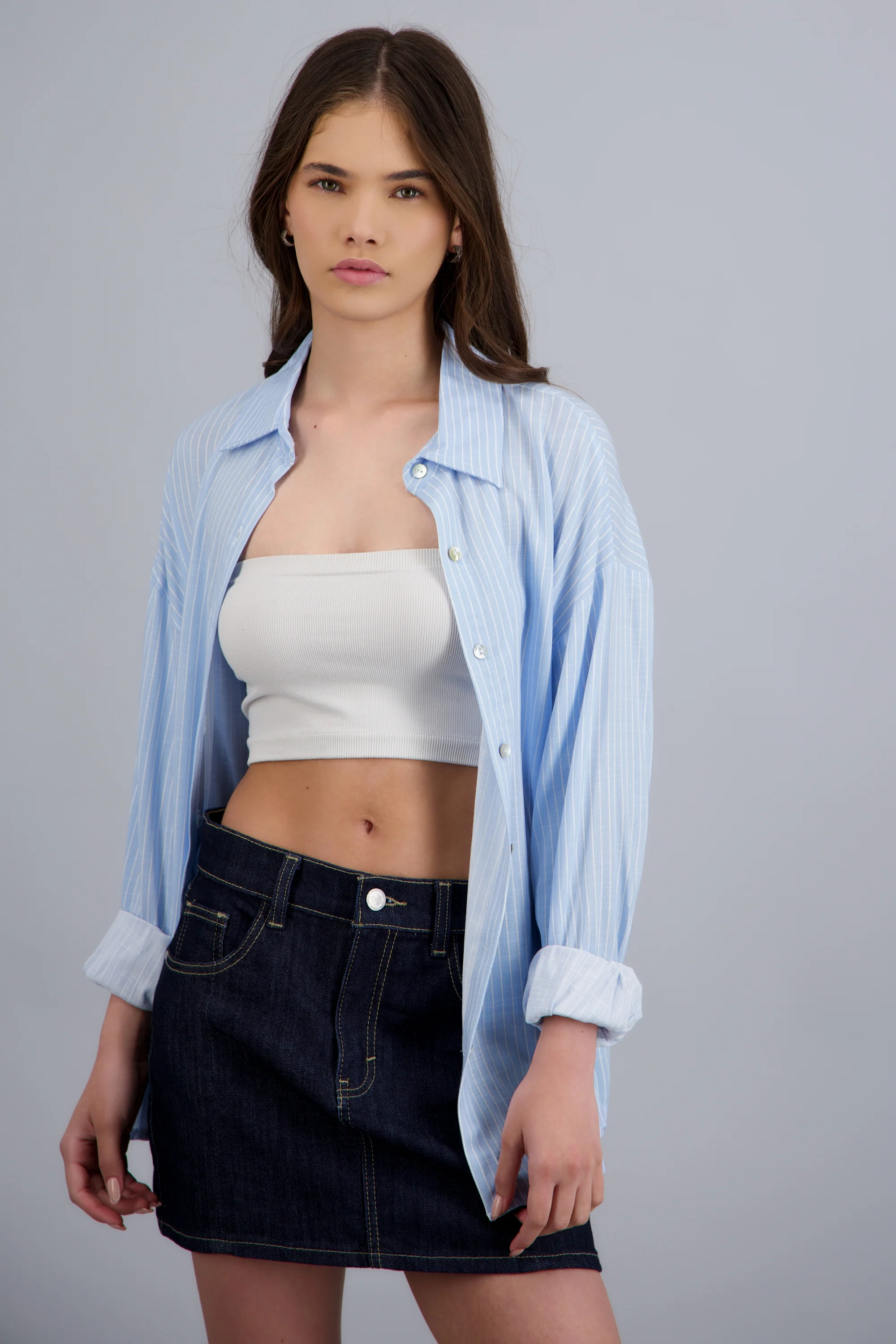 Camisa oversized manga doblada - Image 4