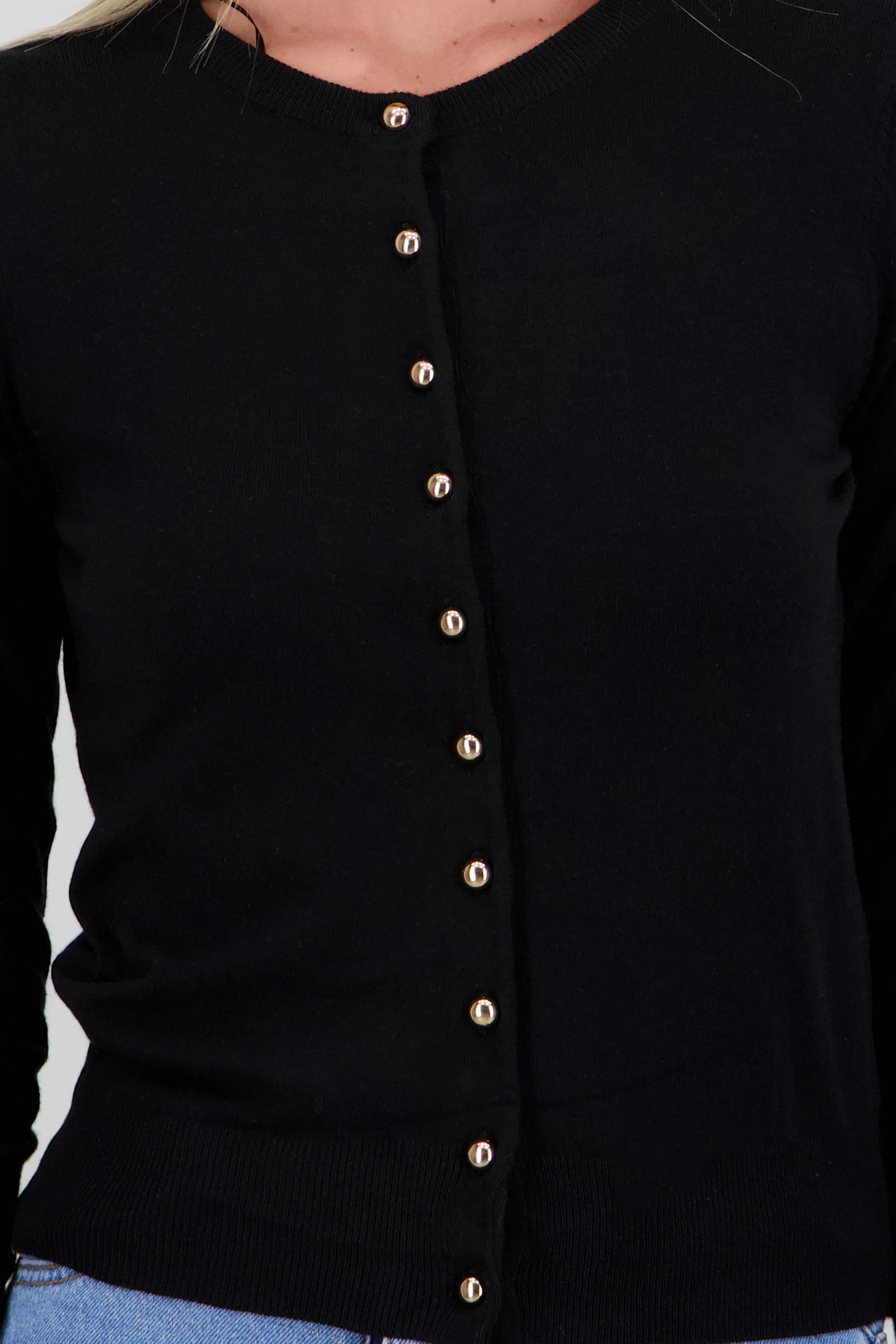 Cardigan detalle botones - Image 10