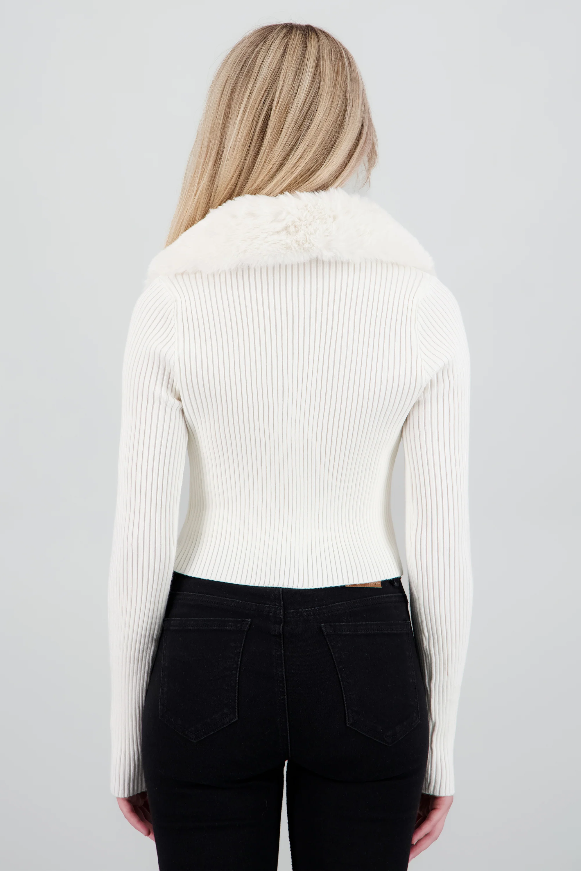 Cardigan detalle pelo cuello - Image 4