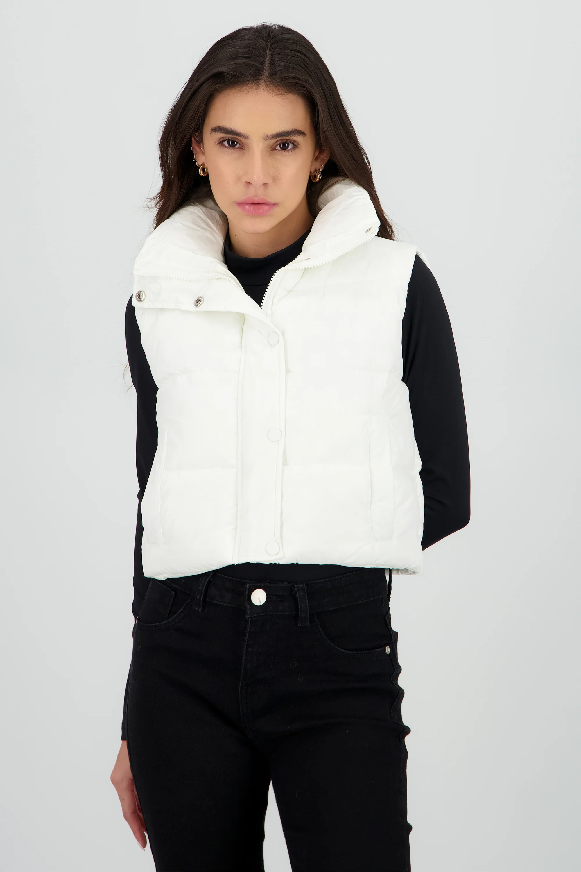 Chaleco crop puffer monocolor - Image 2