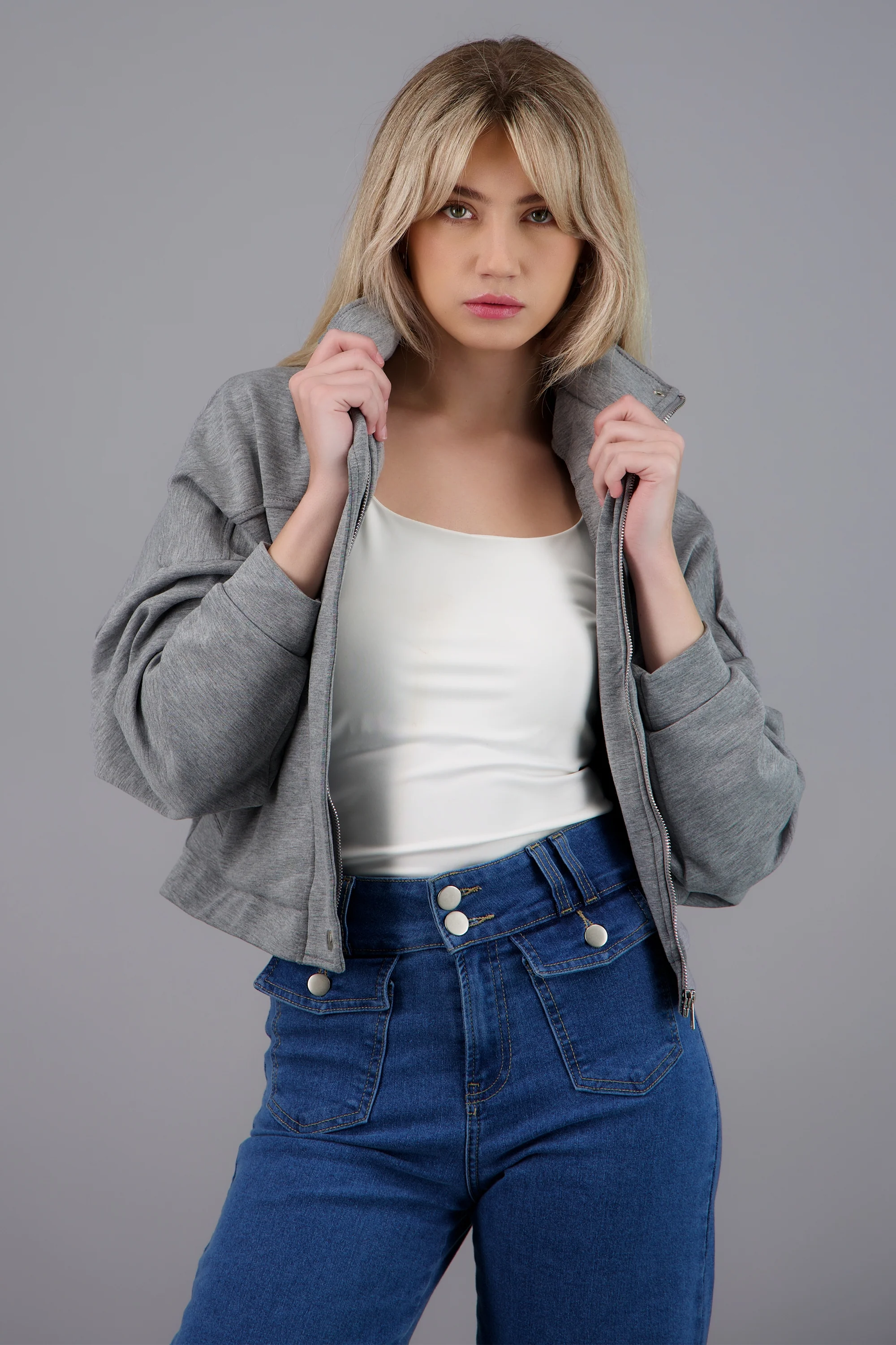CHAMARRA BOXY CUELLO ALTO