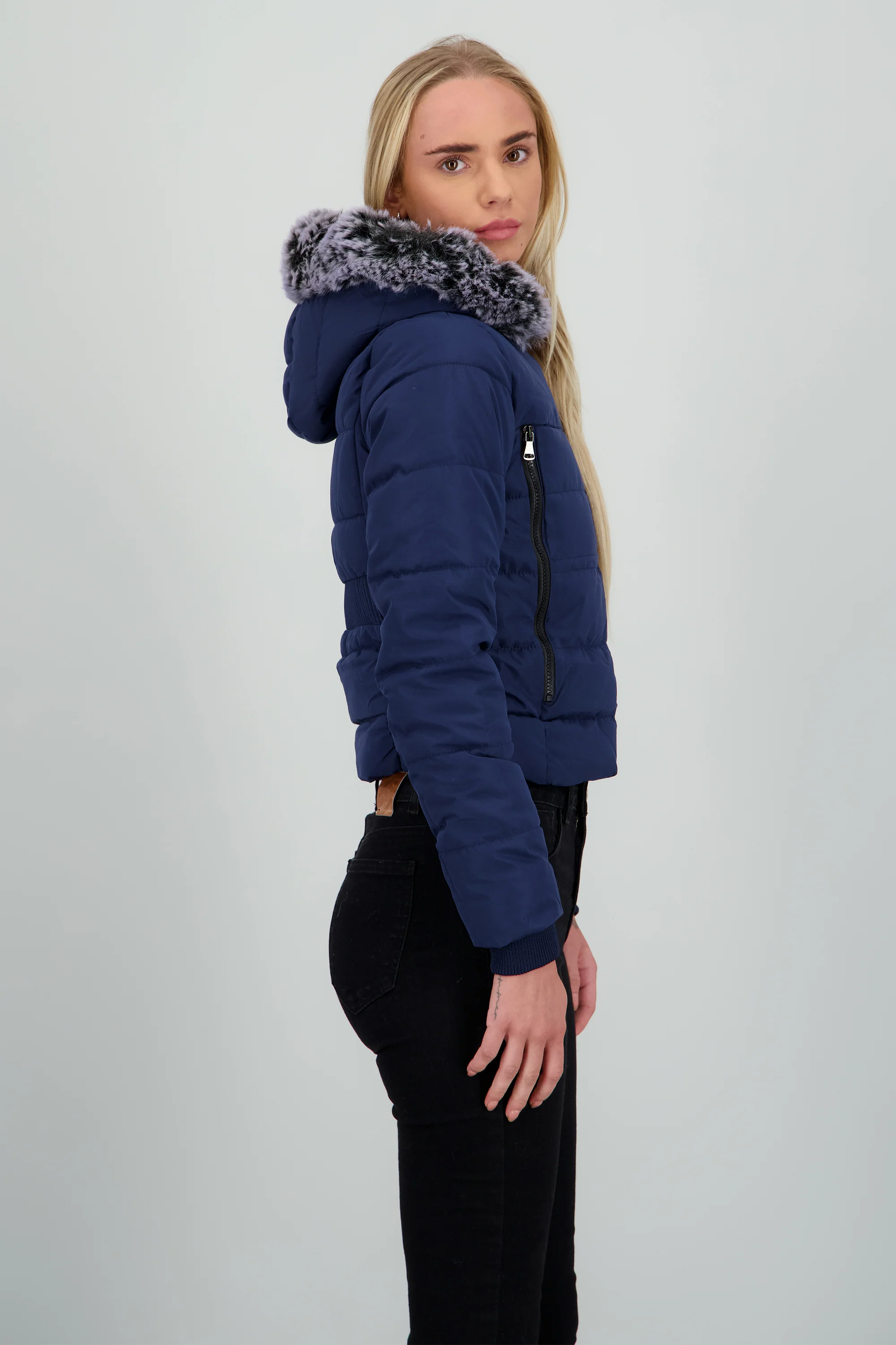 Chamarra puffer con gorro det cierres - Image 8