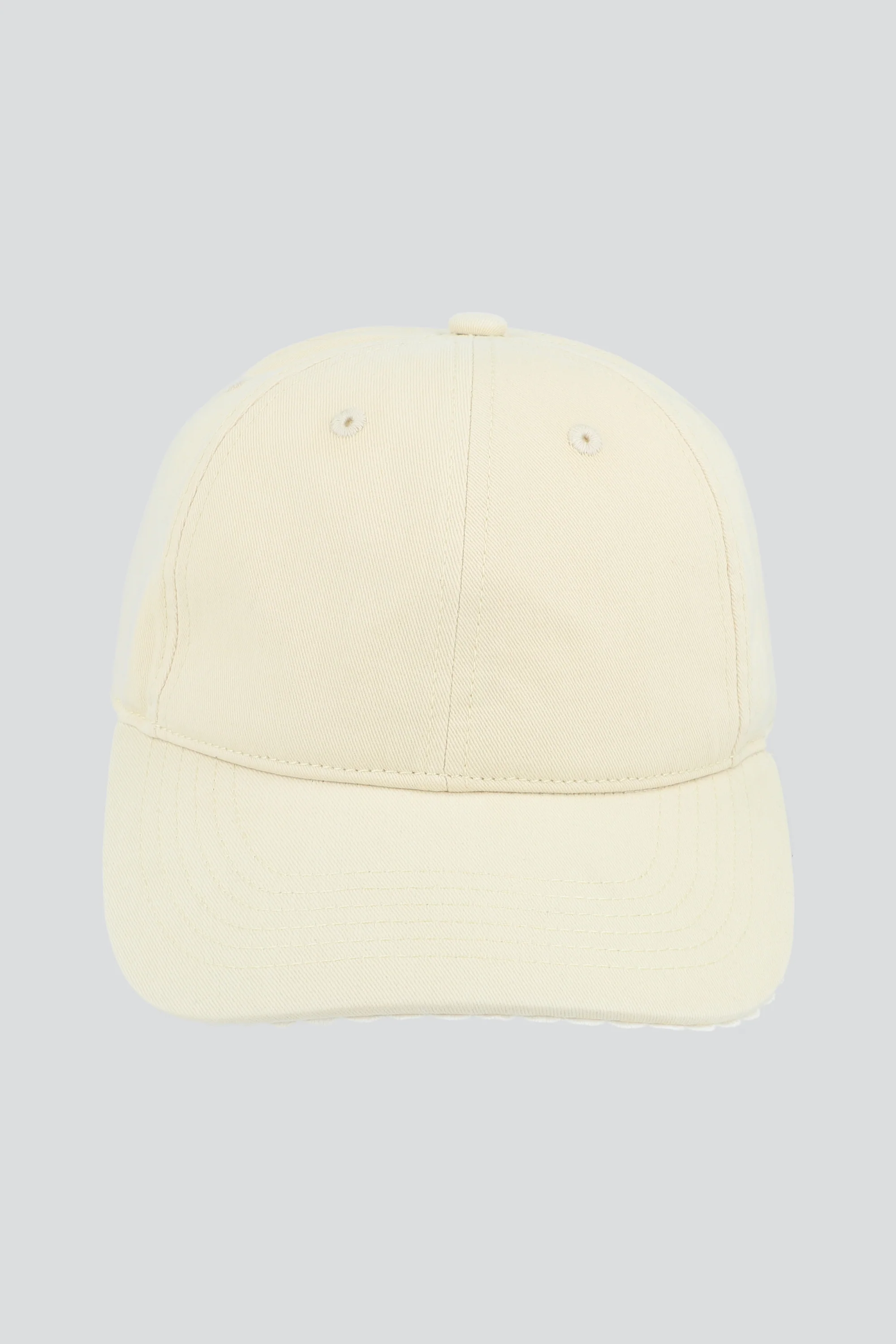 Gorra sencilla detalle lace