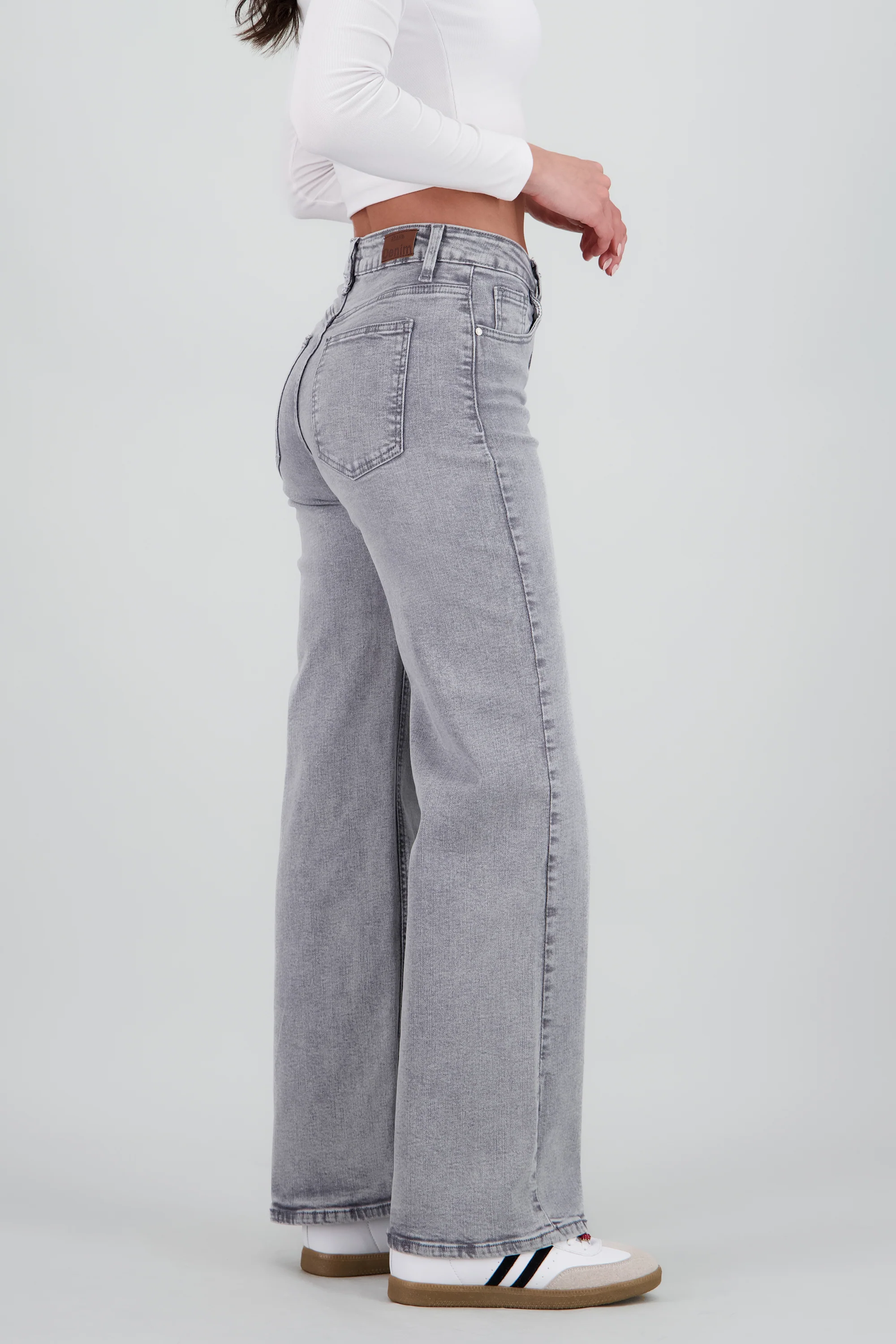 Jeans straight deslavado - Image 3