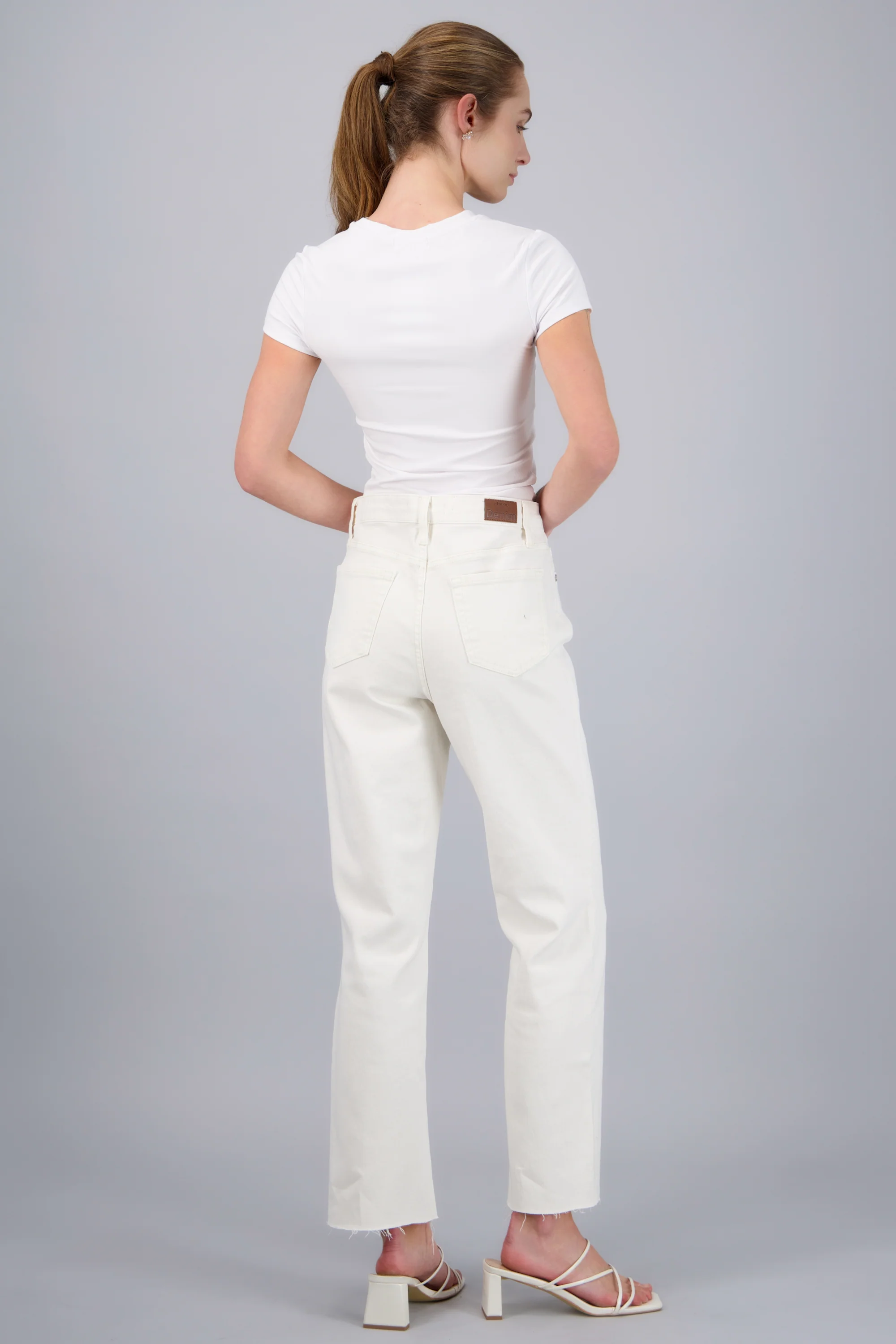 JEANS STRAIGHT AL CORTE - Image 9