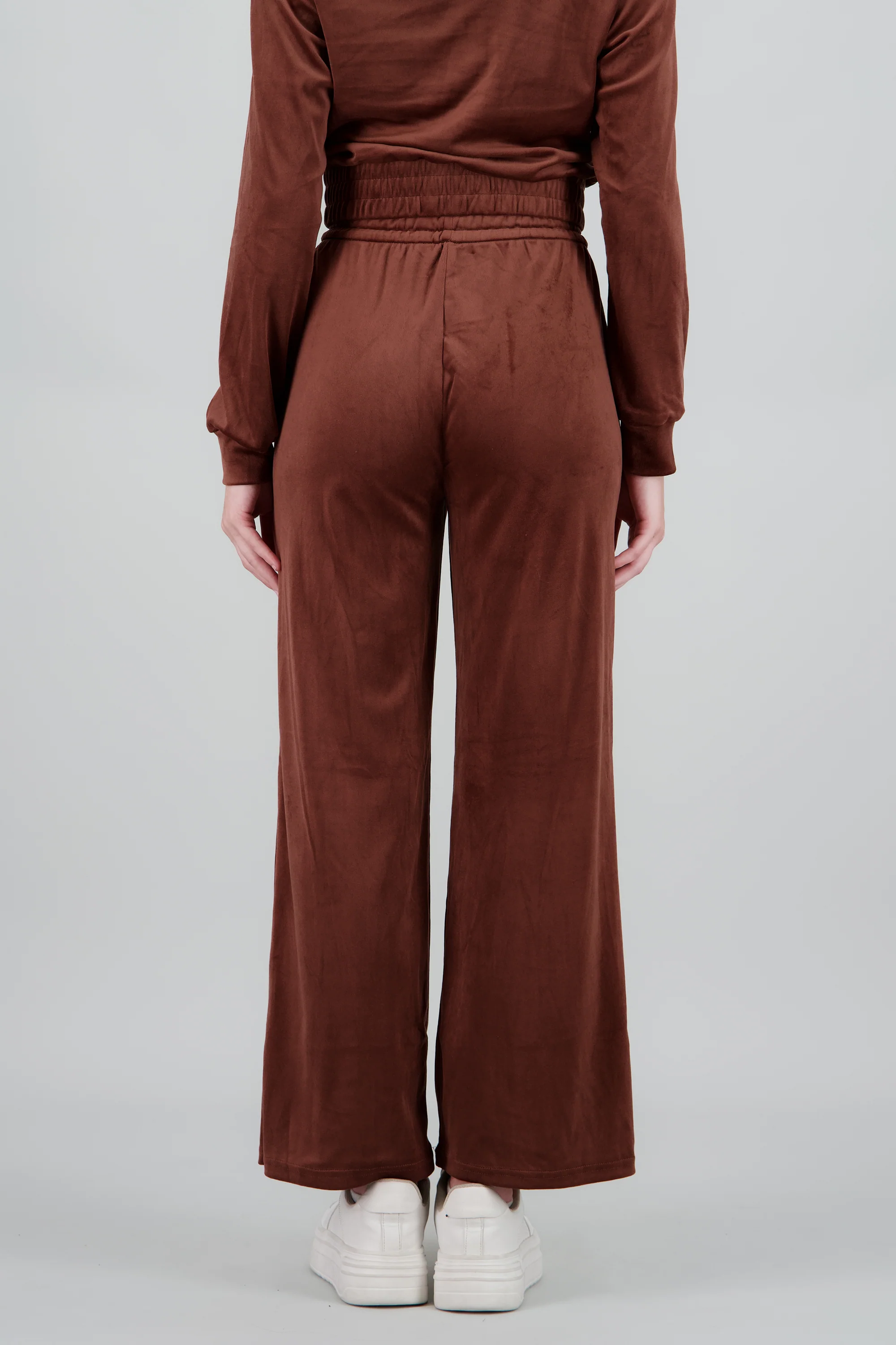 Jogger velvet bolsas - Image 4