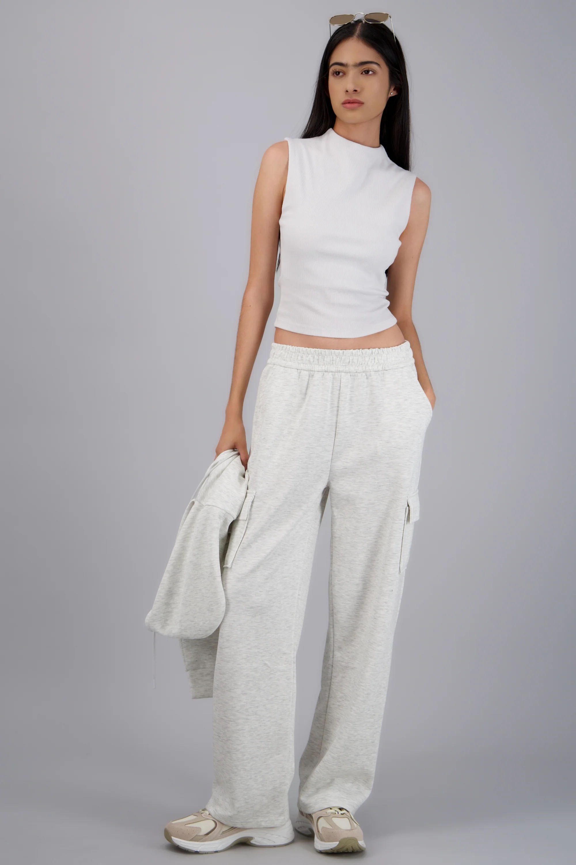Joggers con bolsas cargo tacto suave - Image 2