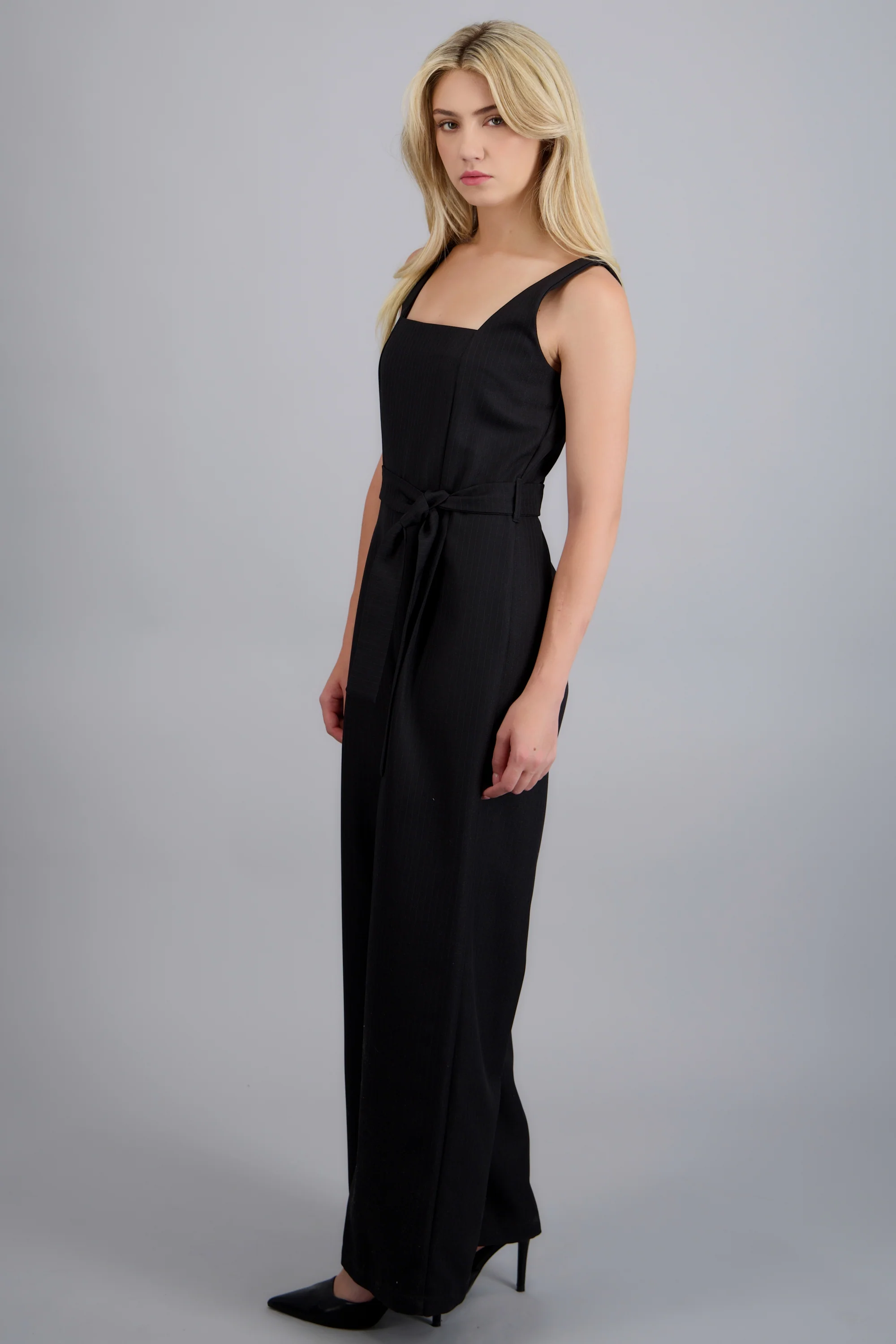 Jumpsuit sastreado esc cuadrado - Image 2