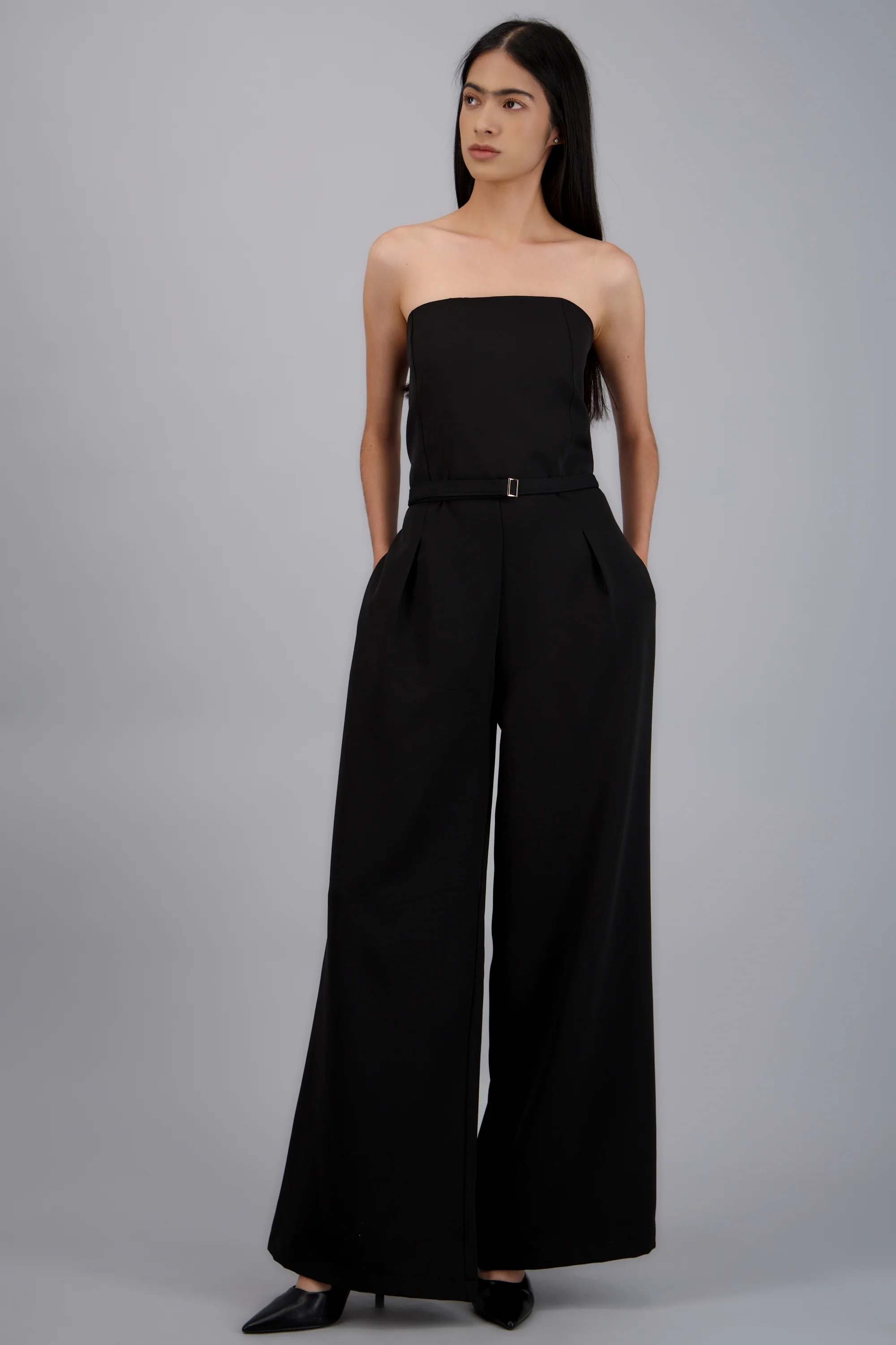 Jumpsuit strapless liso cinturon