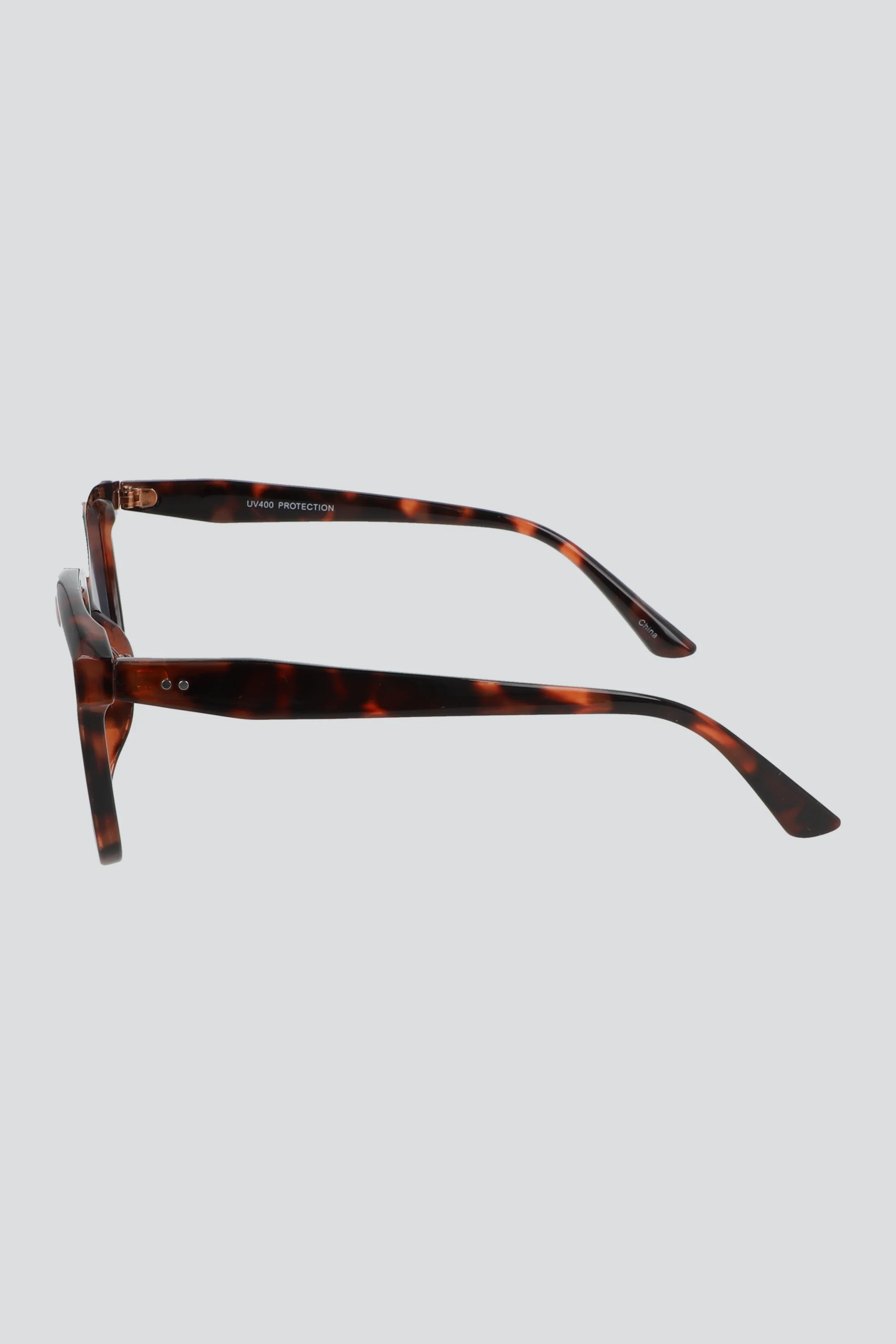 Lentes de sol oversize detalle metalico - Image 3