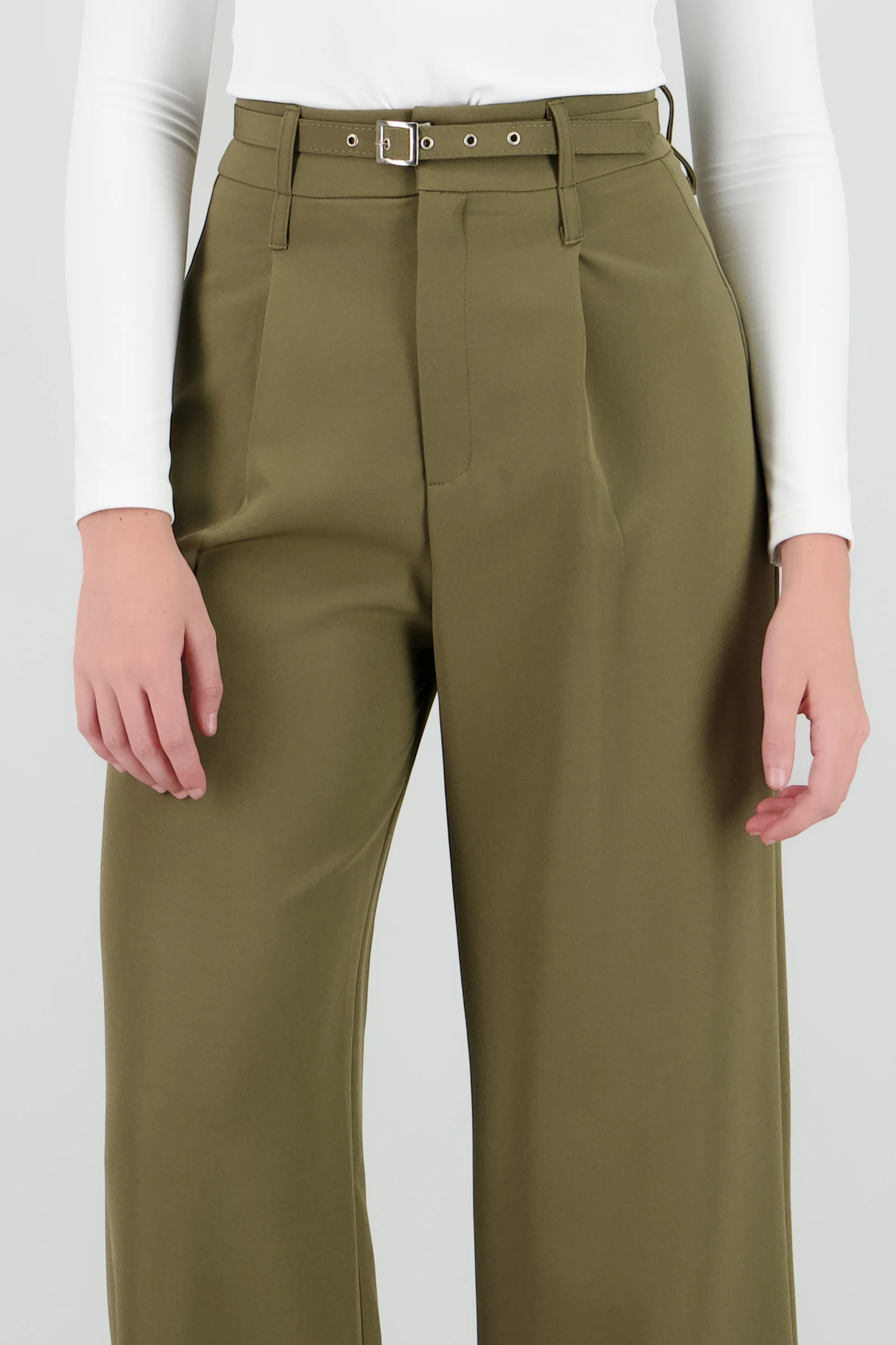 Pantalon amplio detalle cinturon - Image 5