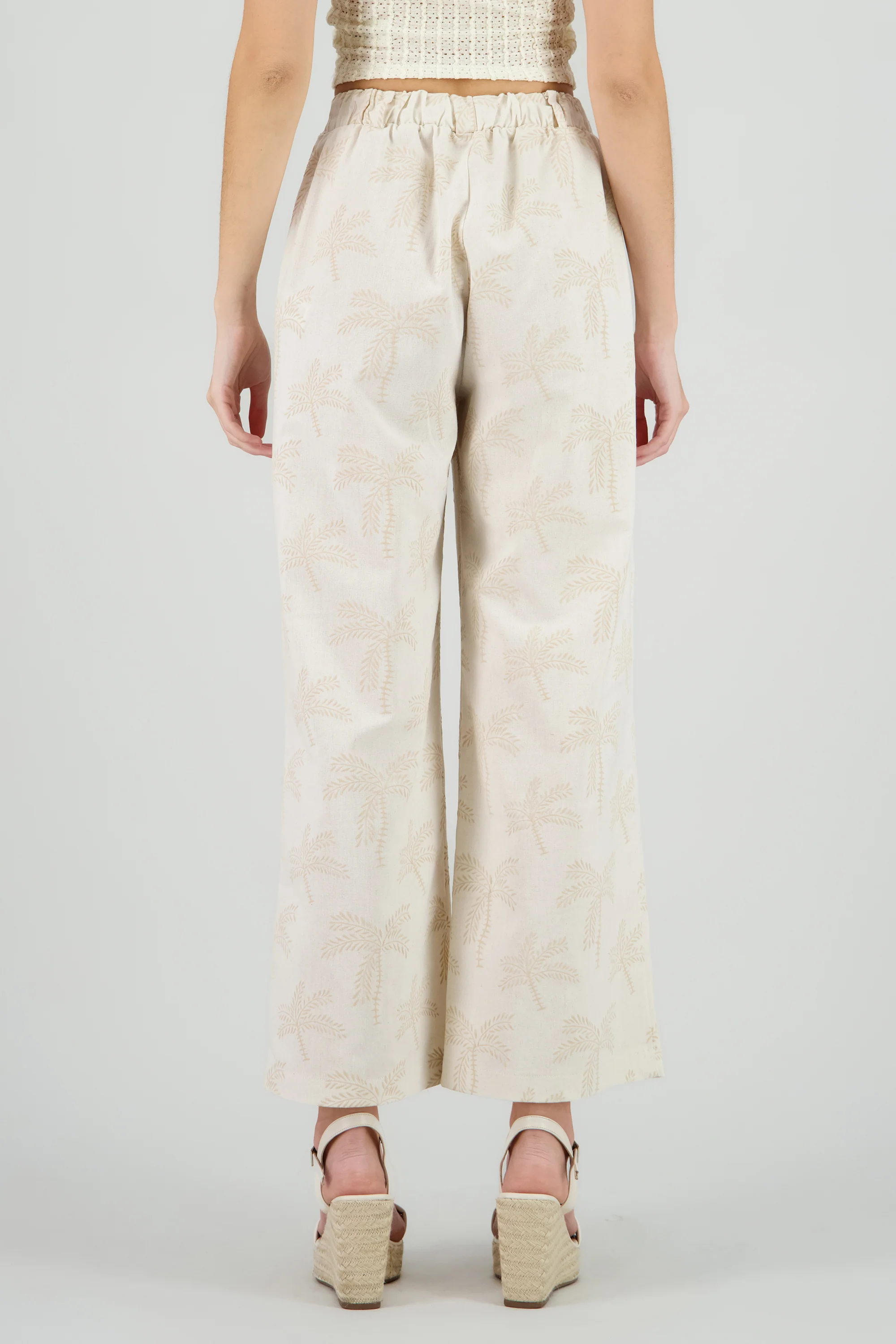 Pantalon amplio detalle textura - Image 4