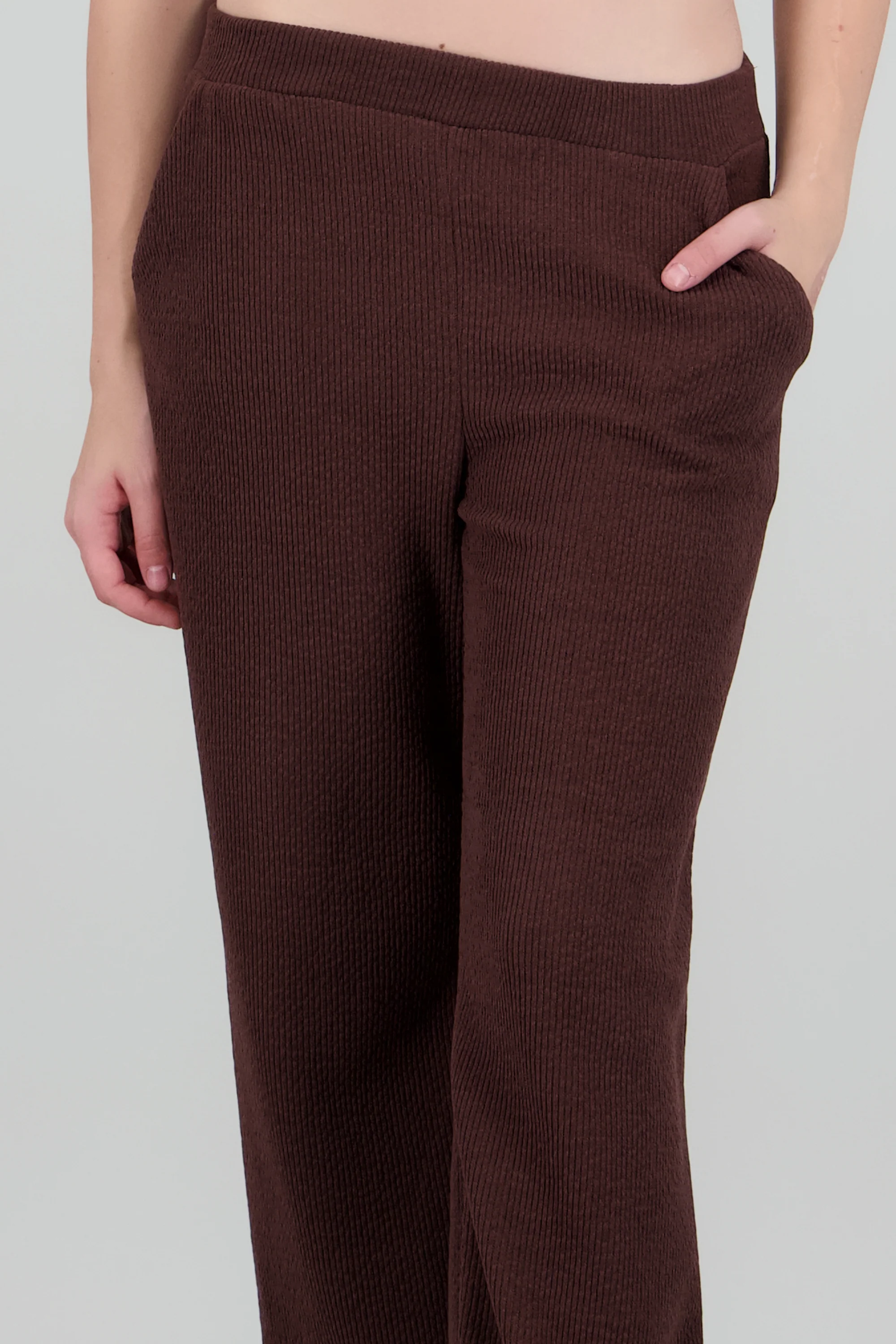 Pantalon amplio detalle textura - Image 5