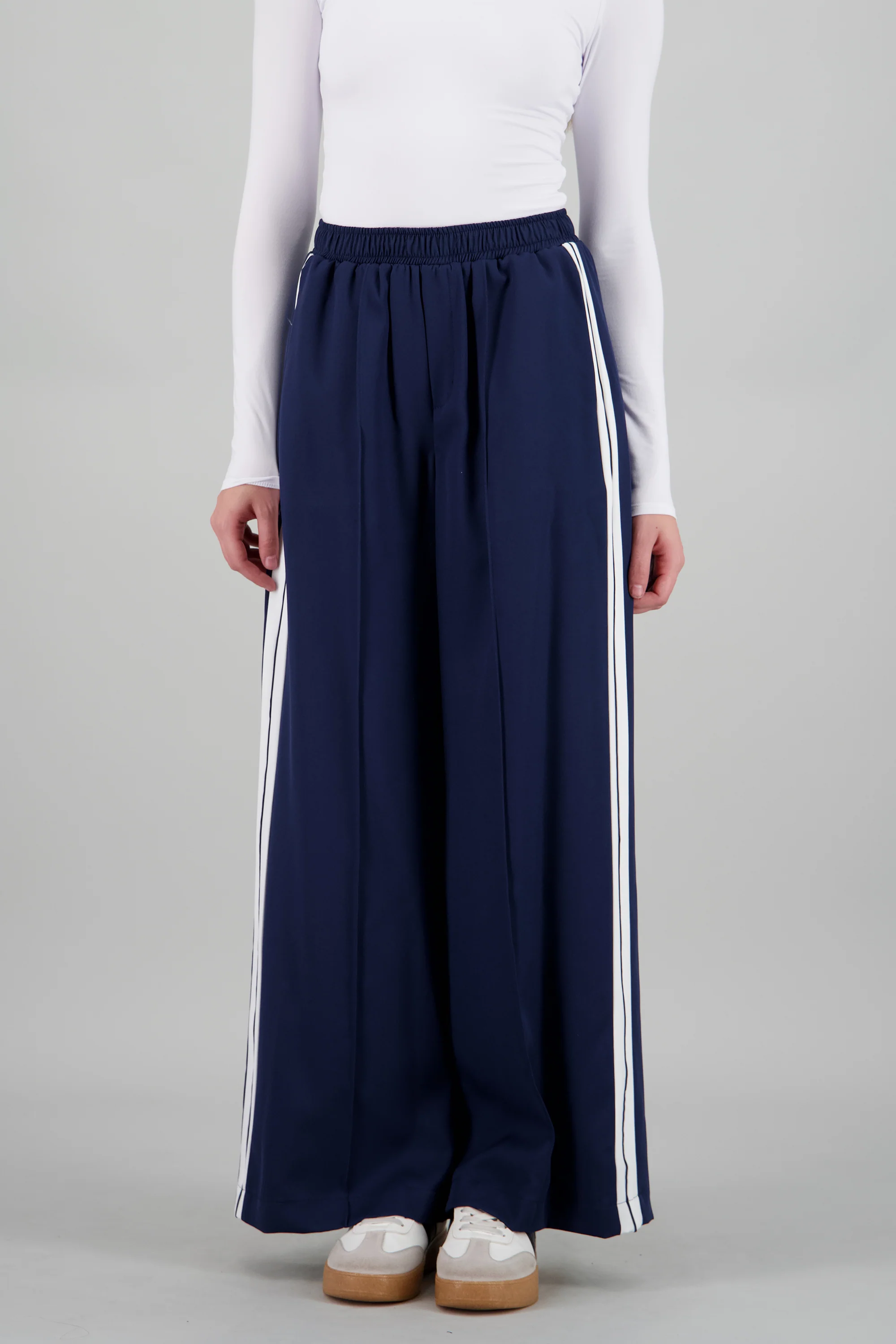 Pantalon amplio resorte detalle lineas - Image 2