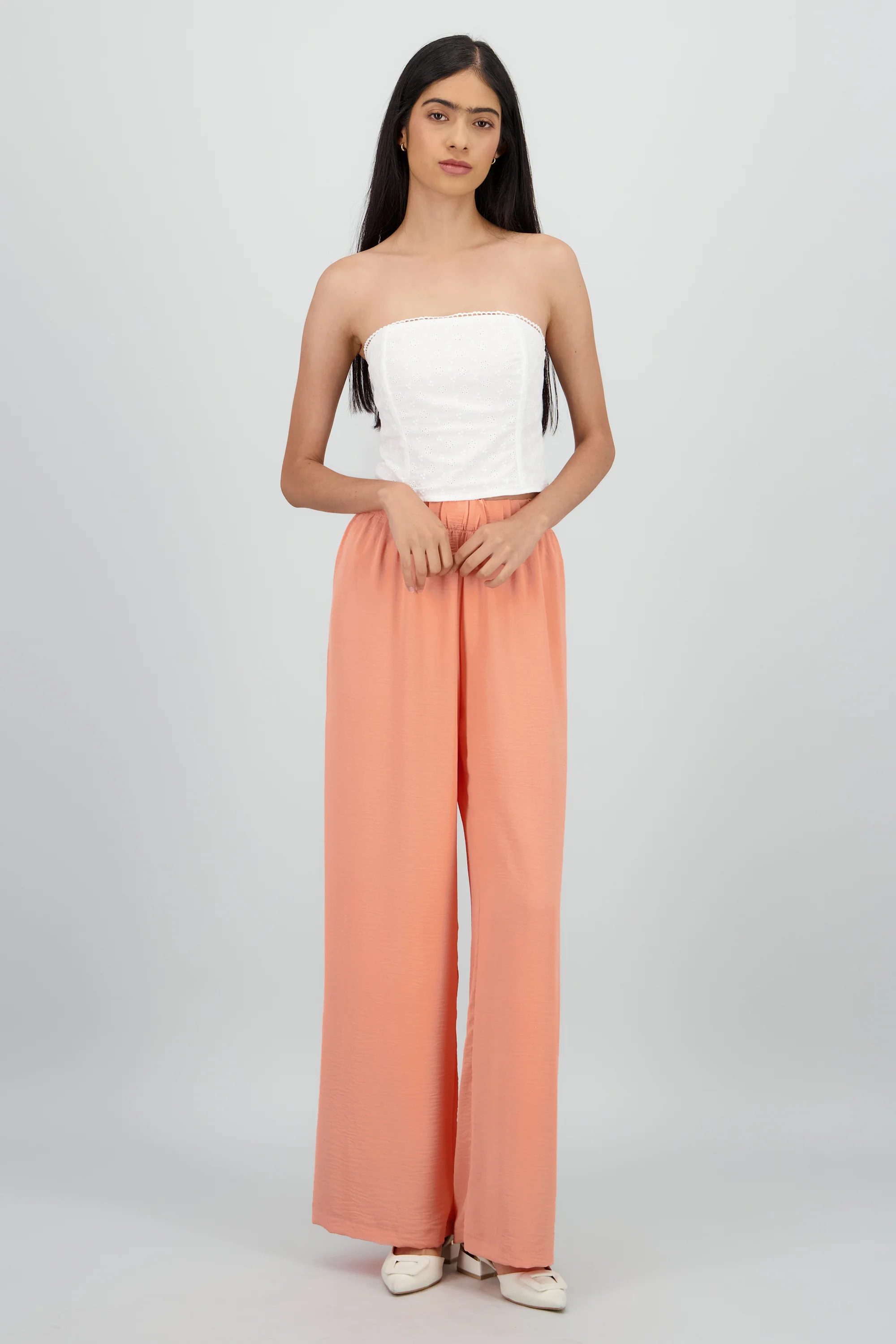 Pantalon detalle resorte fluido