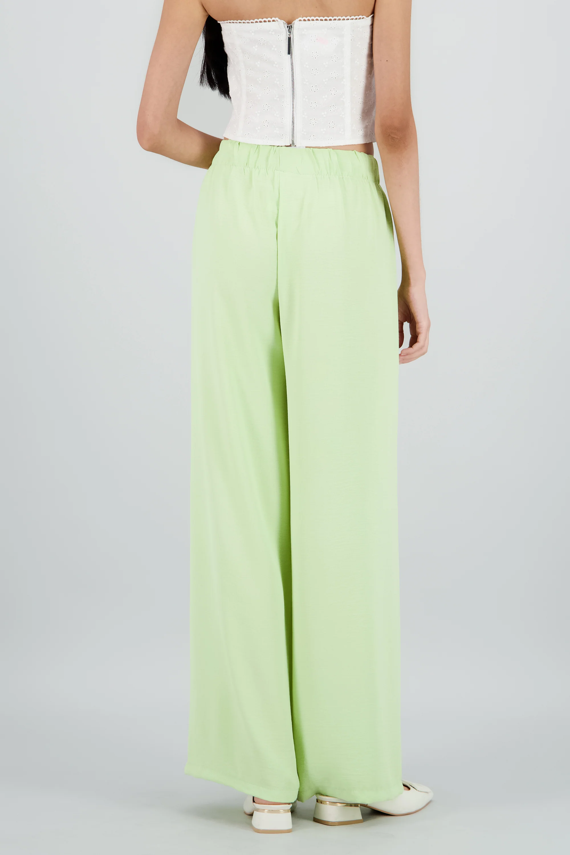 Pantalon detalle resorte fluido - Image 4