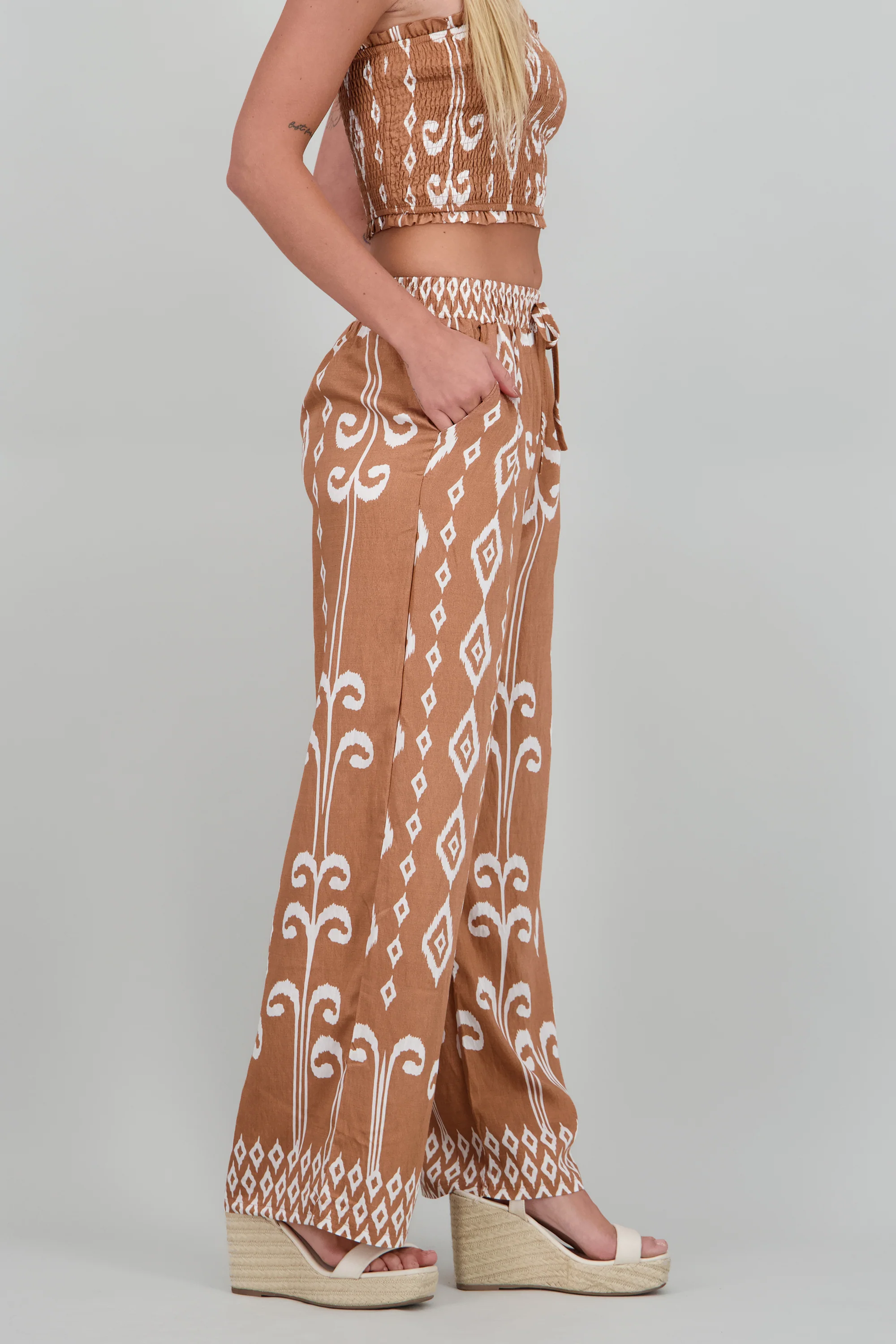 Pantalon estampado amplio - Image 3