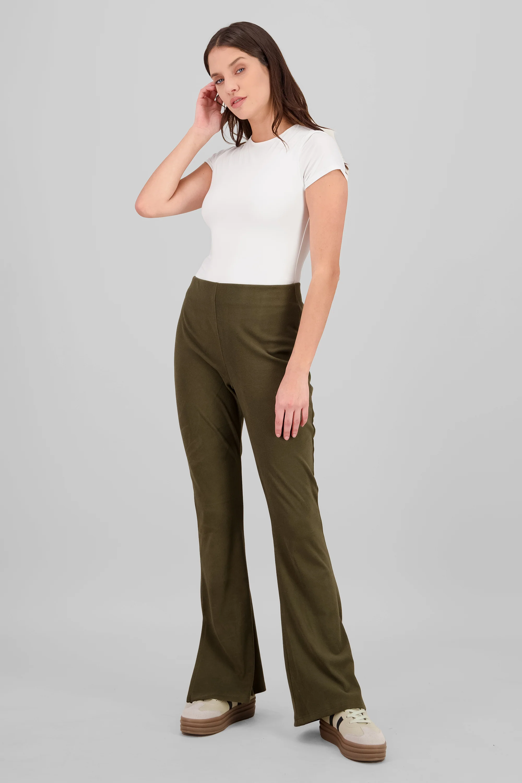 Pantalon flare tacto suave