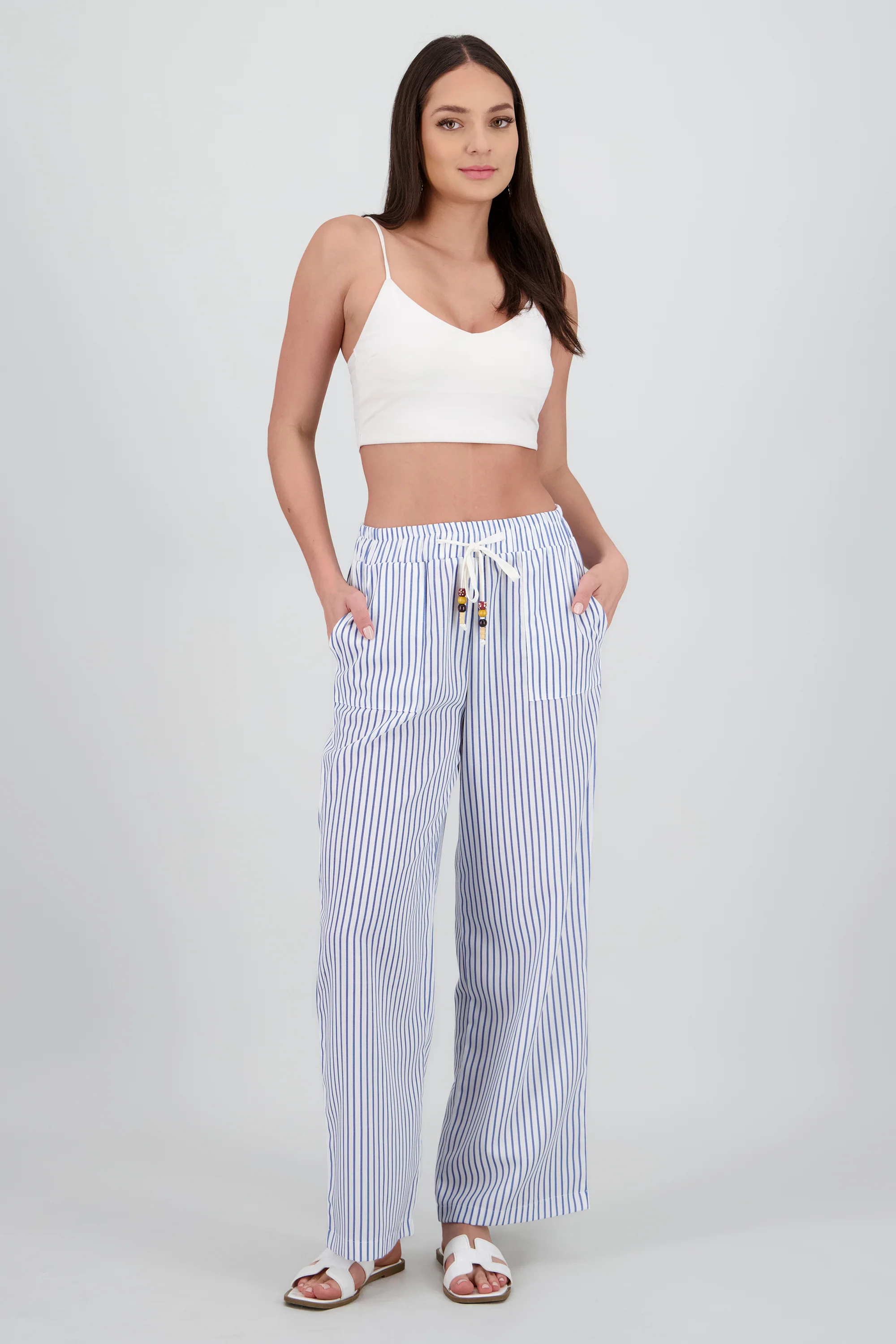 Pantalon fluido detalle jareta