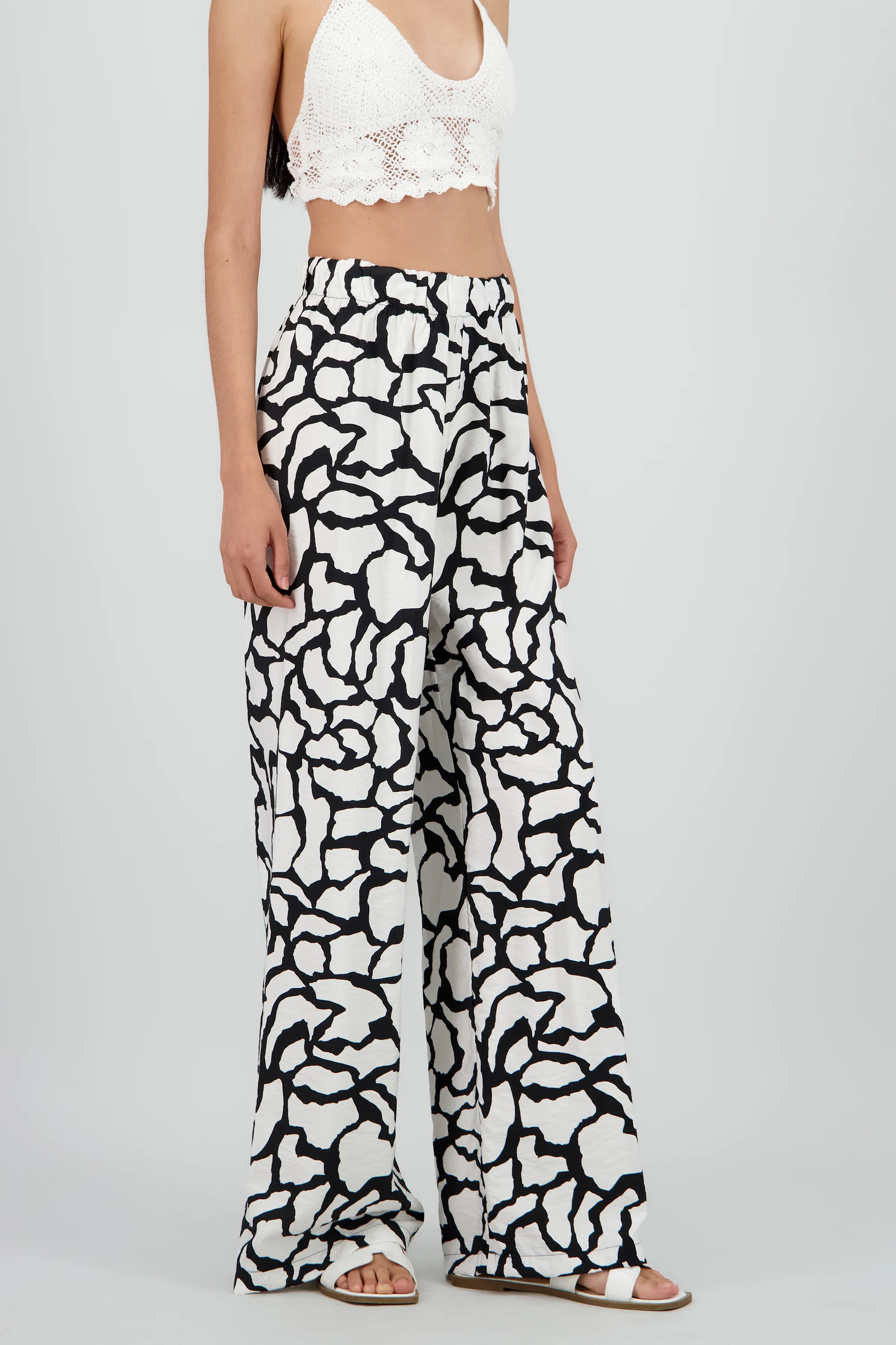 Pantalon fluido estampado geometrico - Image 3