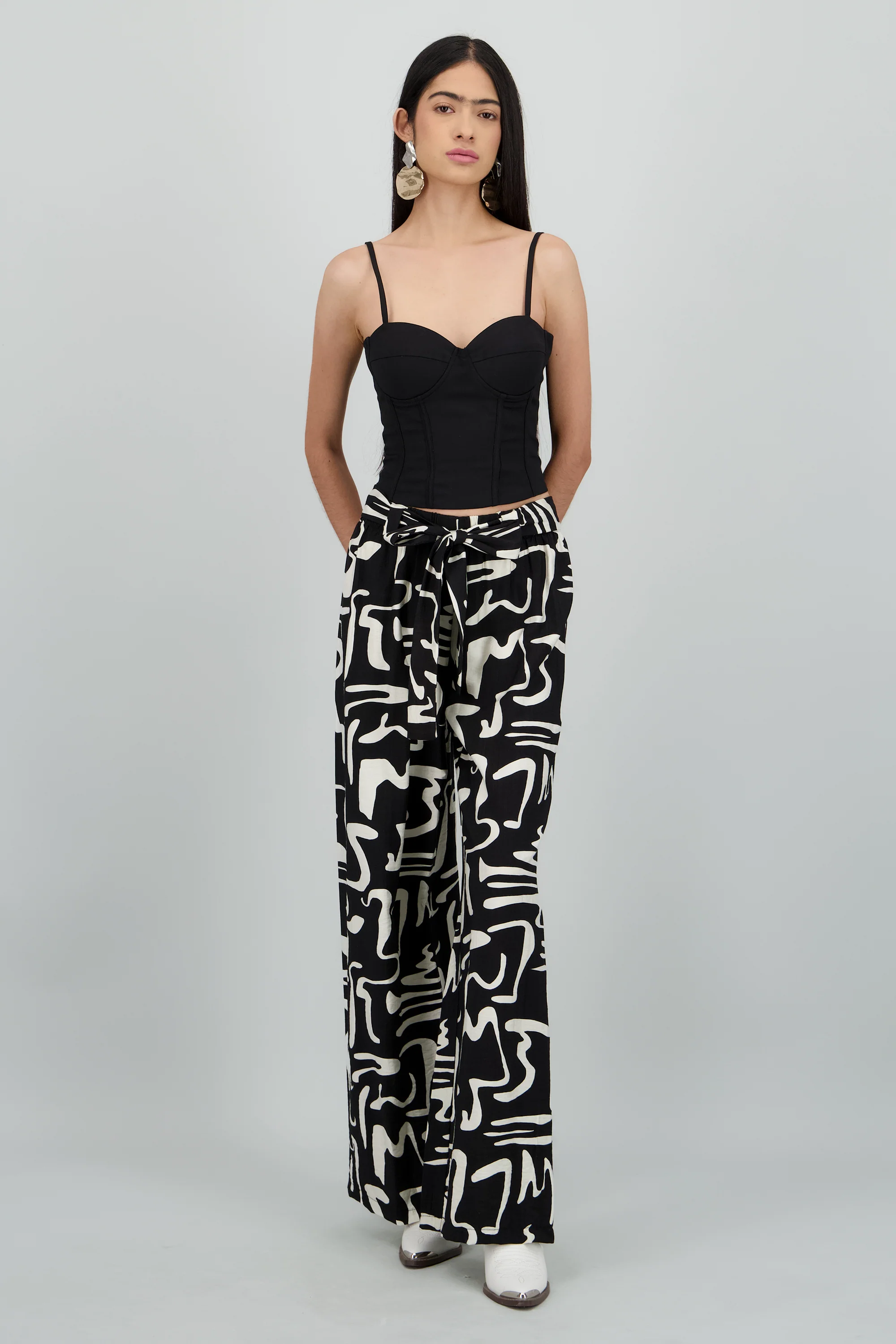Pantalon fluido estampado geometrico detalle lazo