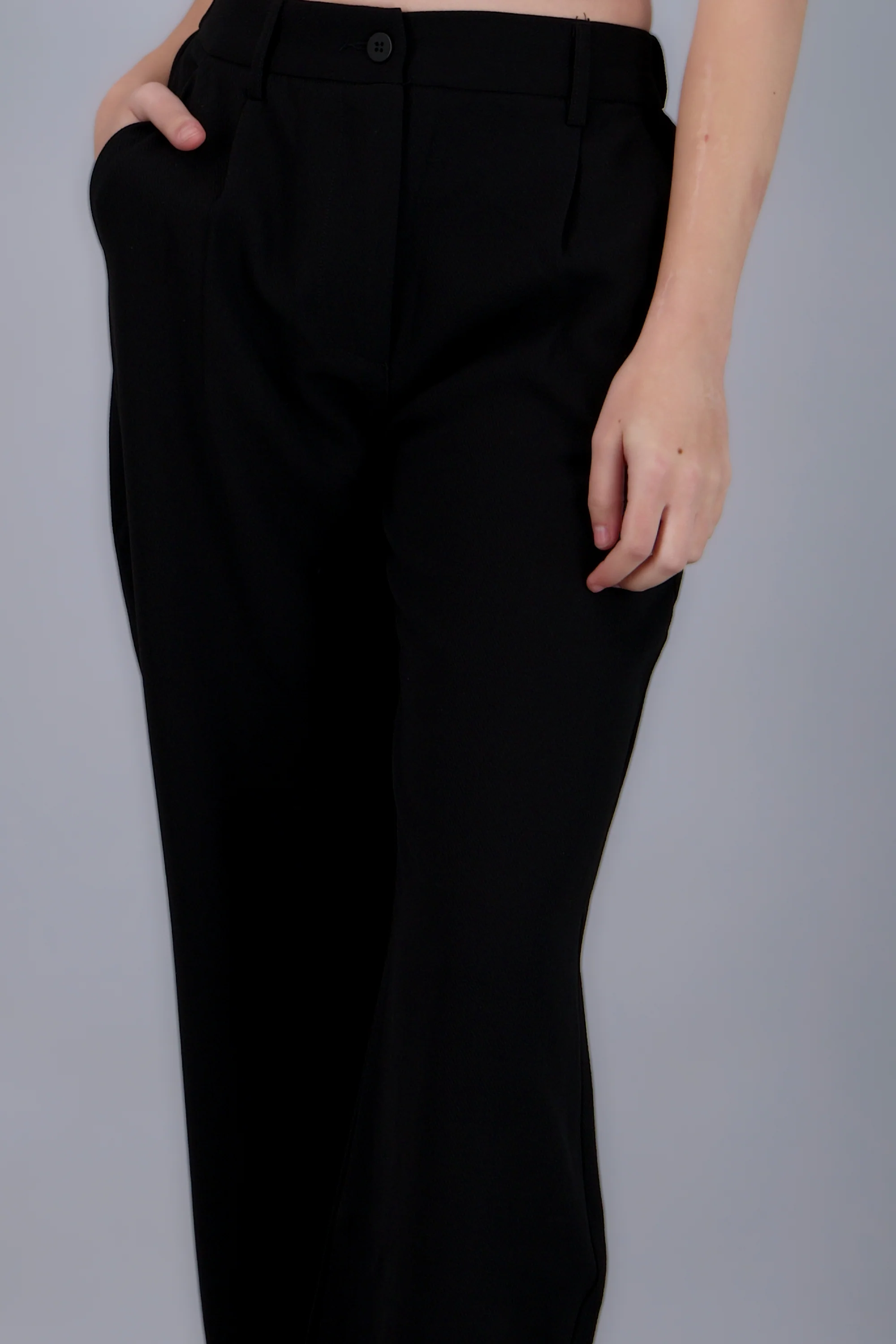 Pantalon liso con pinzas - Image 5