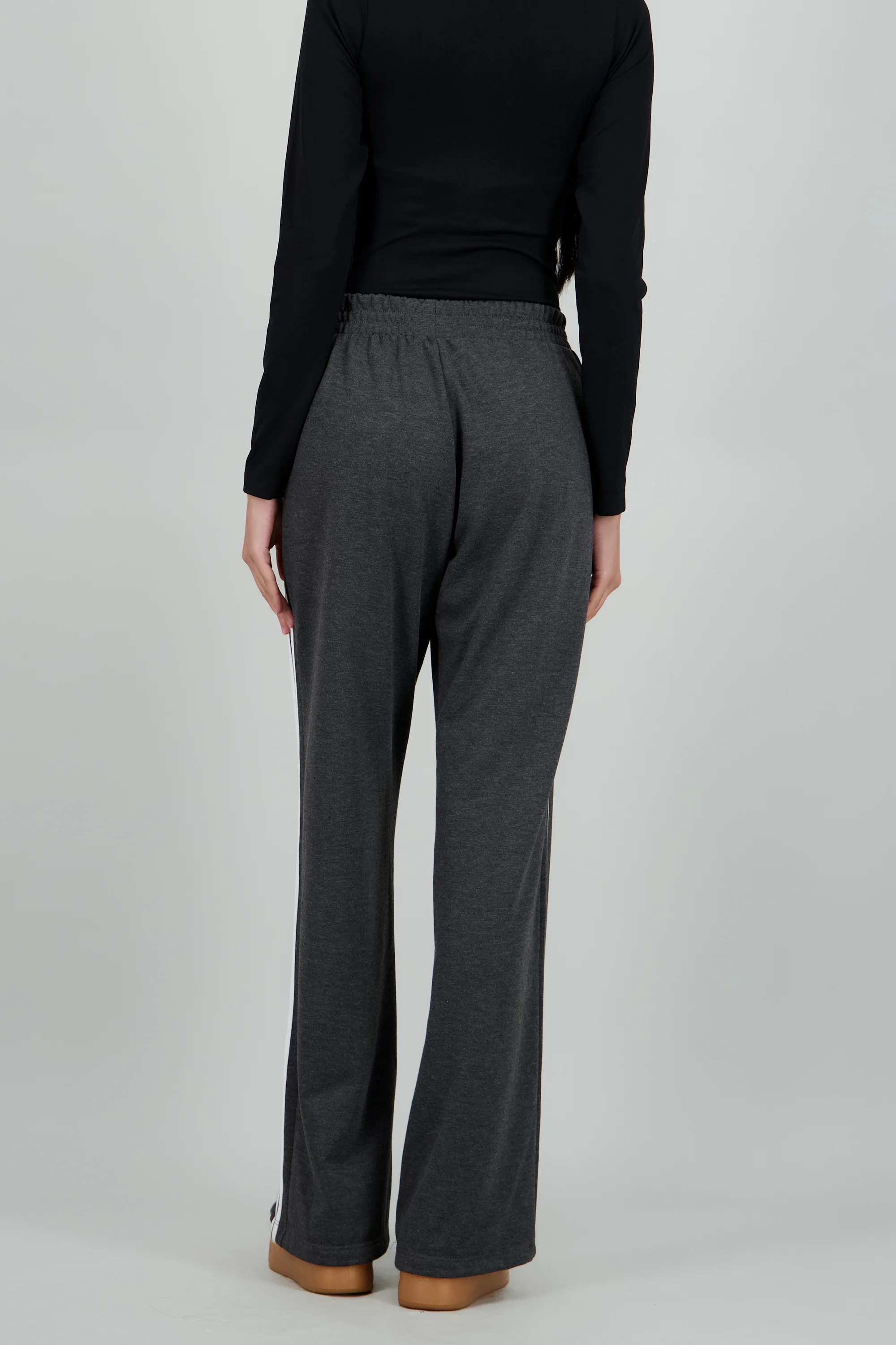 Pantalon liso rayas costado - Image 4
