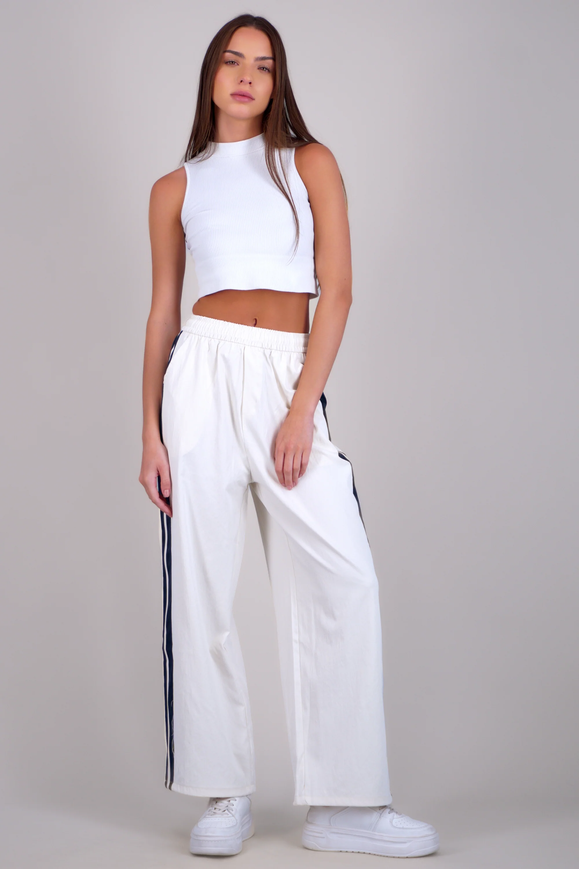 Pantalon rayas en costados - Image 2
