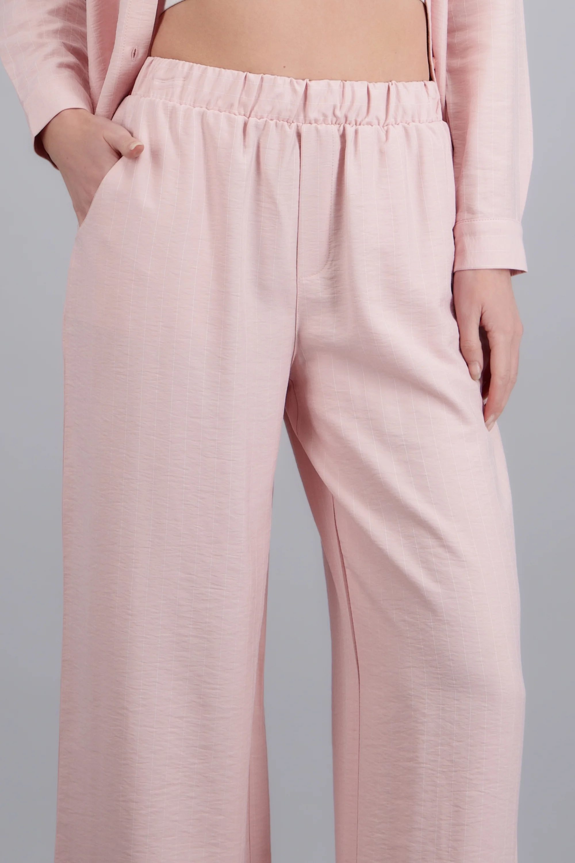 Pantalon recto con resorte - Image 5