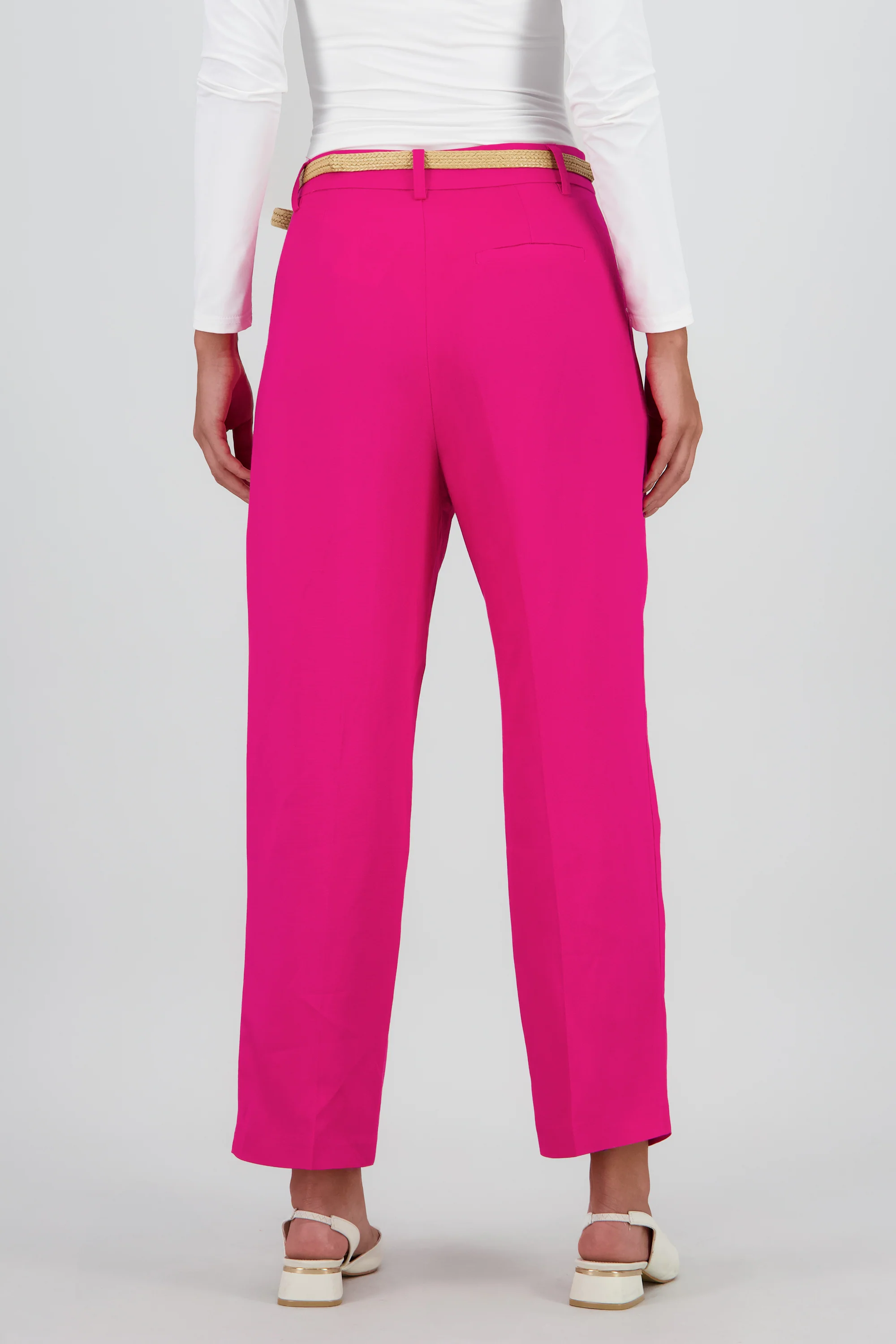 Pantalon recto liso presillas detalle cinturon - Image 4