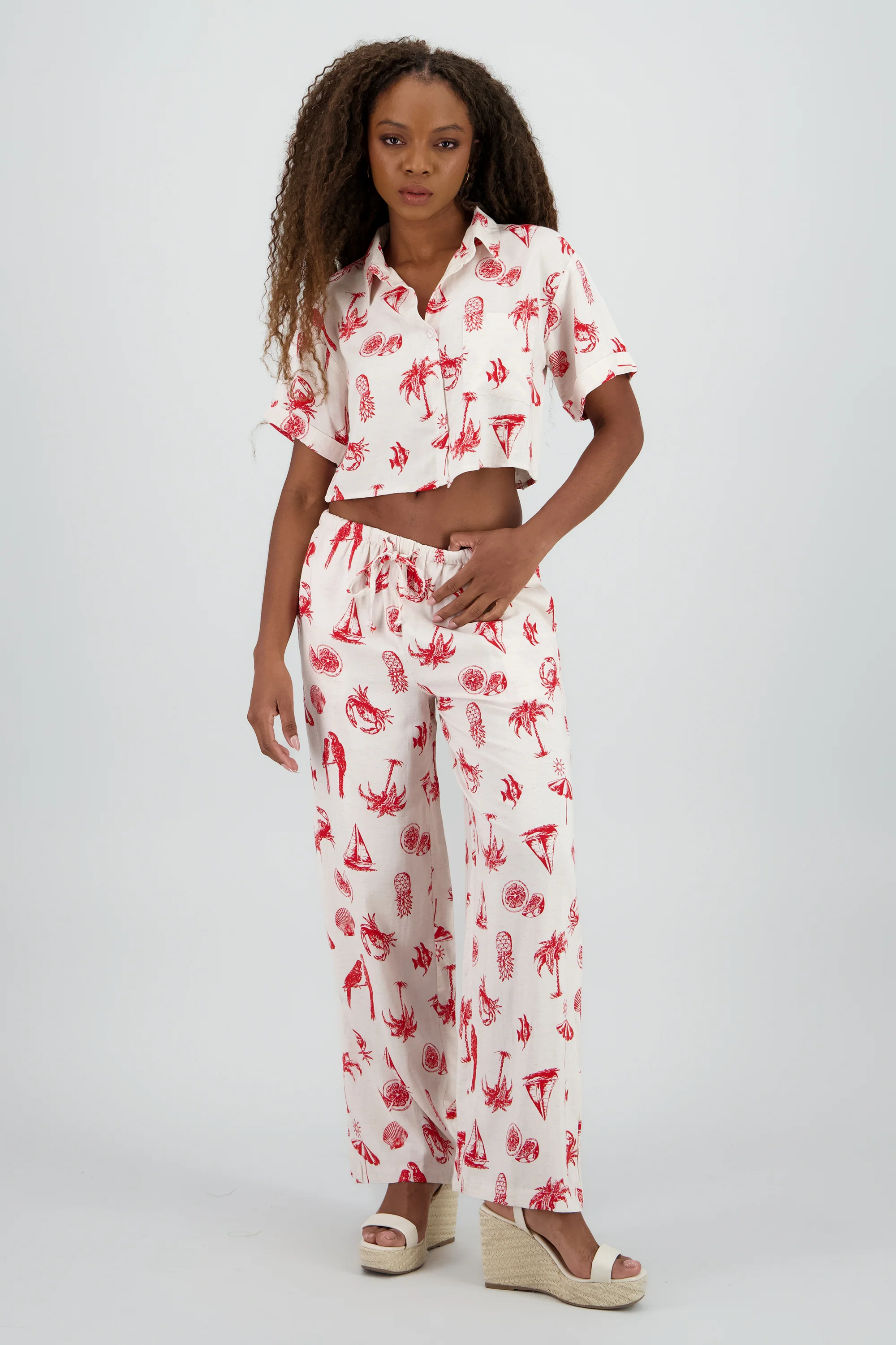Pantalon tropical con mini print