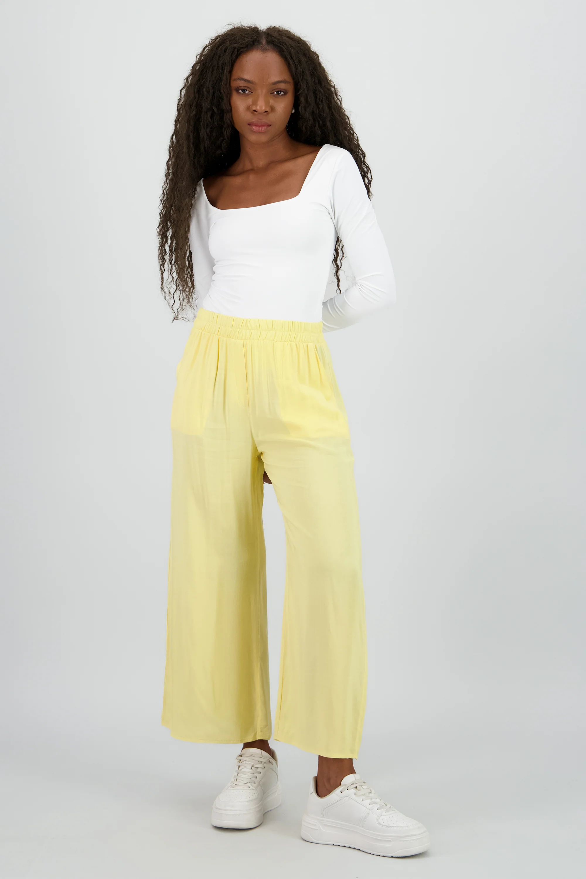 Pantalón Wide Leg Cintura Alta Fruncida