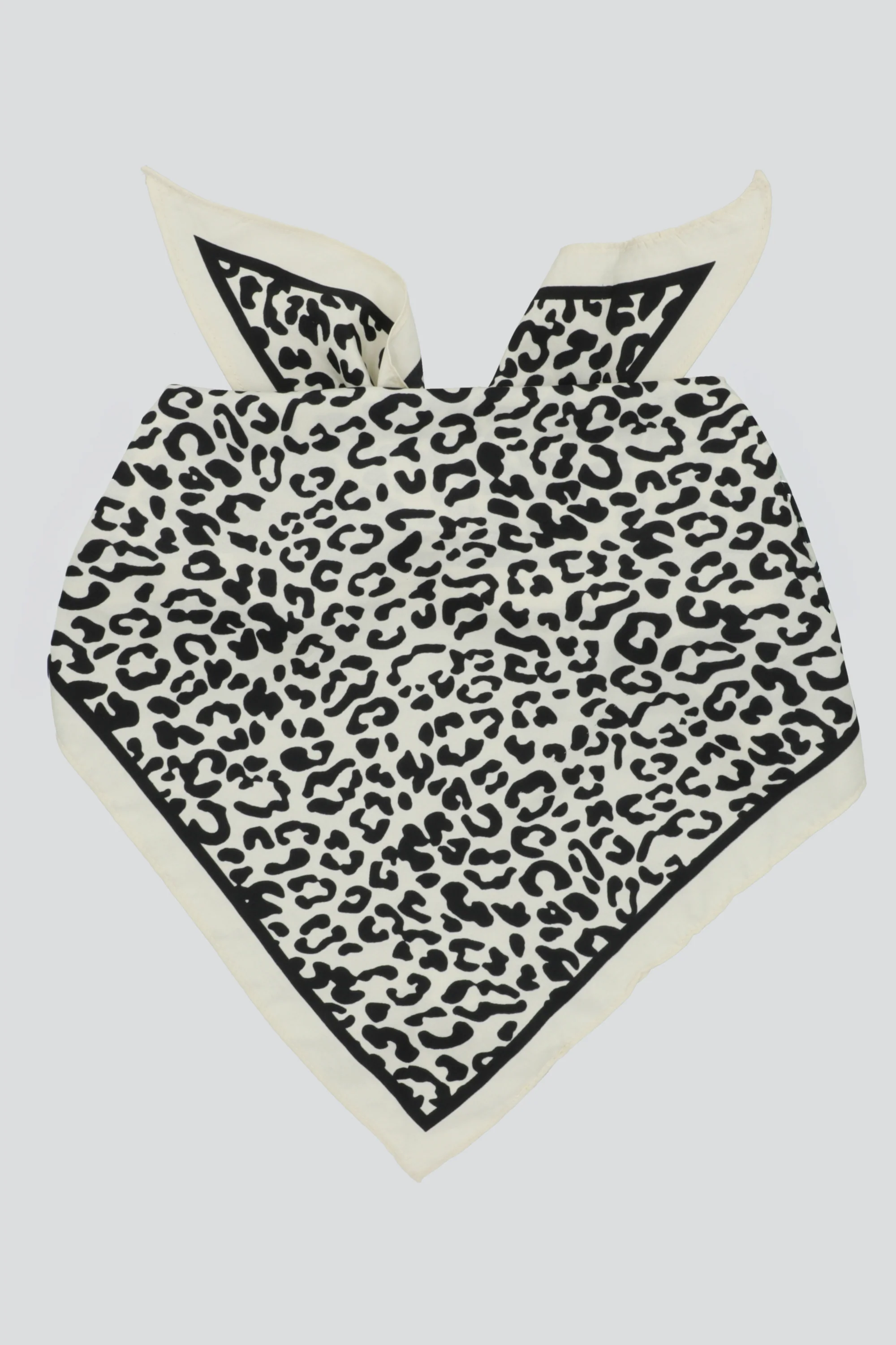 Pañuelo triángulo animal print