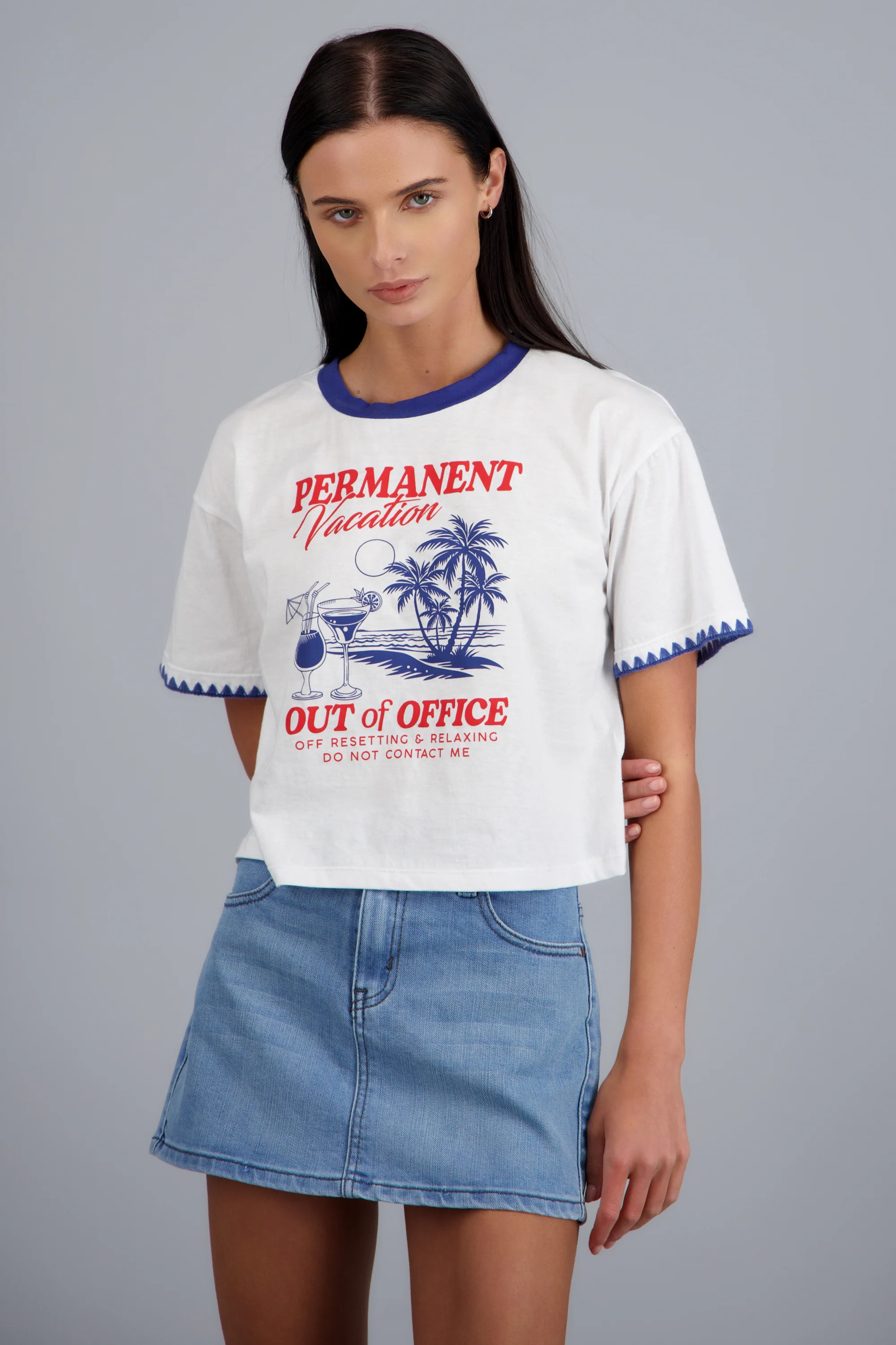 Playera estampada vacation manga corta