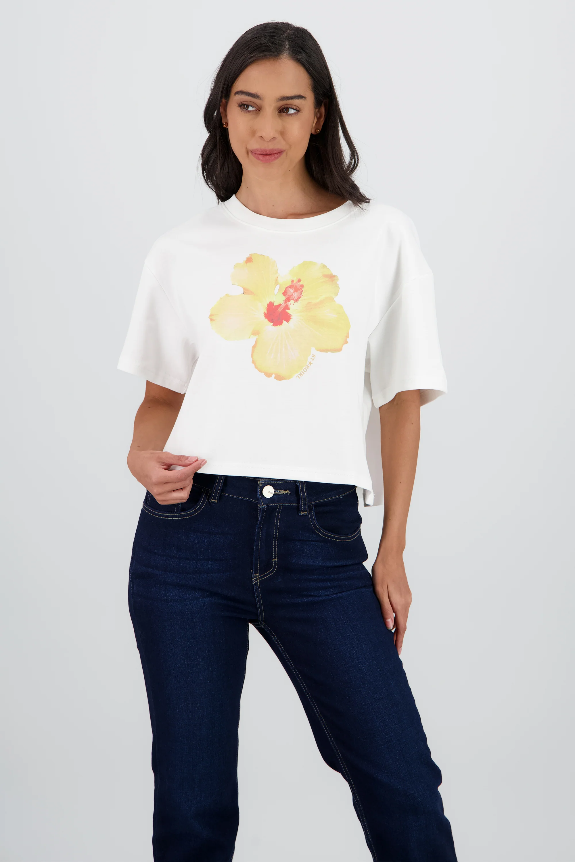 Playera manga corta crop estampado flor - Image 2