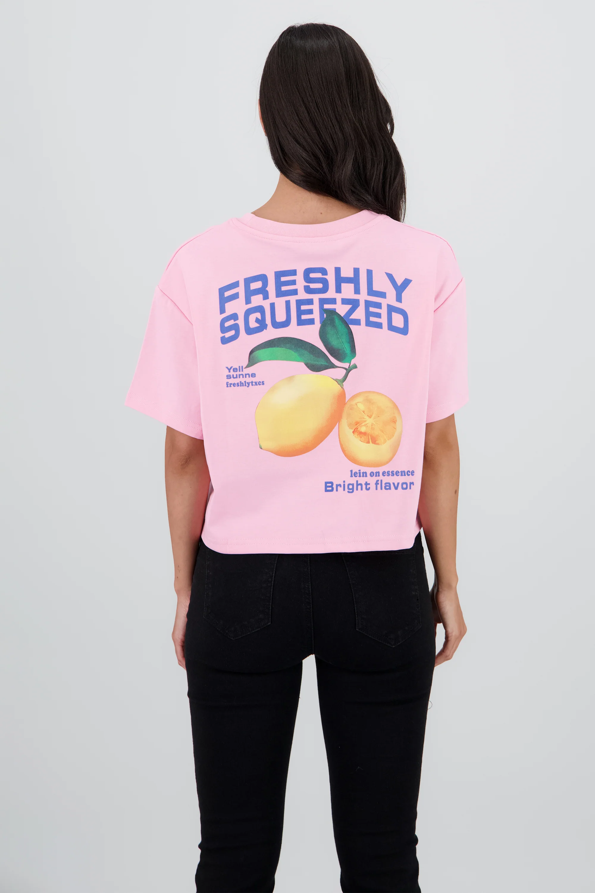 Playera manga corta crop estampado limones - Image 4